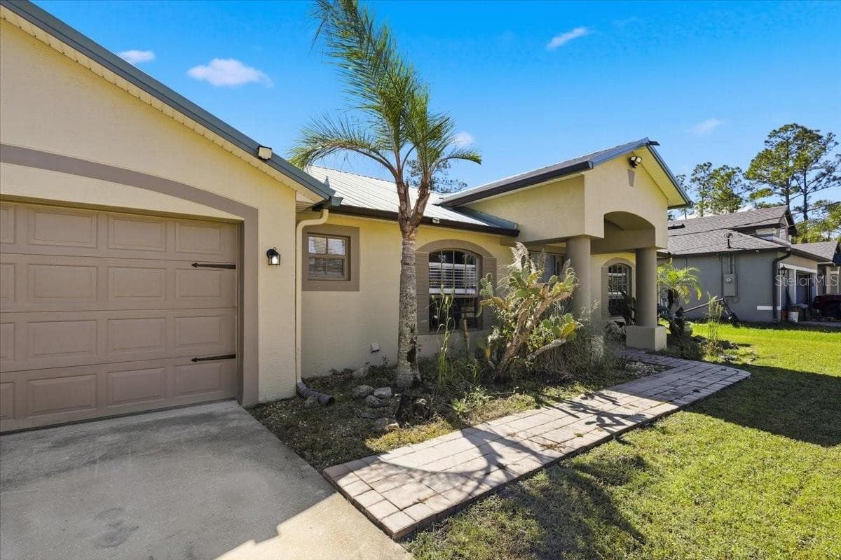 Single Family Residence at 92 ROBINSON DR, PALM COAST, photo 4 of 45