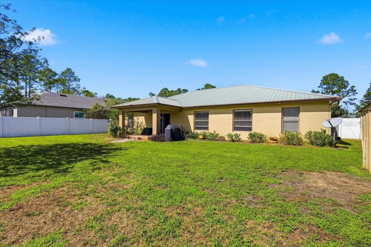 Single Family Residence at 92 ROBINSON DR, PALM COAST, photo 7 of 45