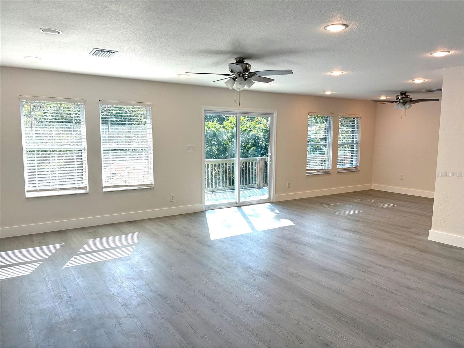 Single Family Residence at 1521 NW 35 TER, GAINESVILLE, photo 5 of 19