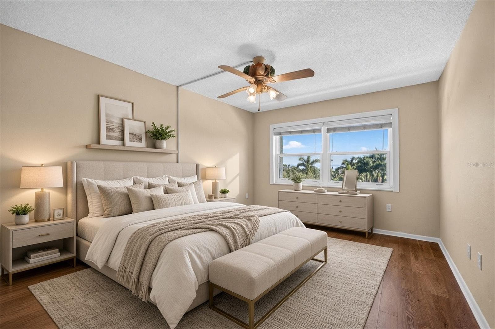 Condominium at 1120 N SHORE DR NE #502, ST PETERSBURG, photo 13 of 28