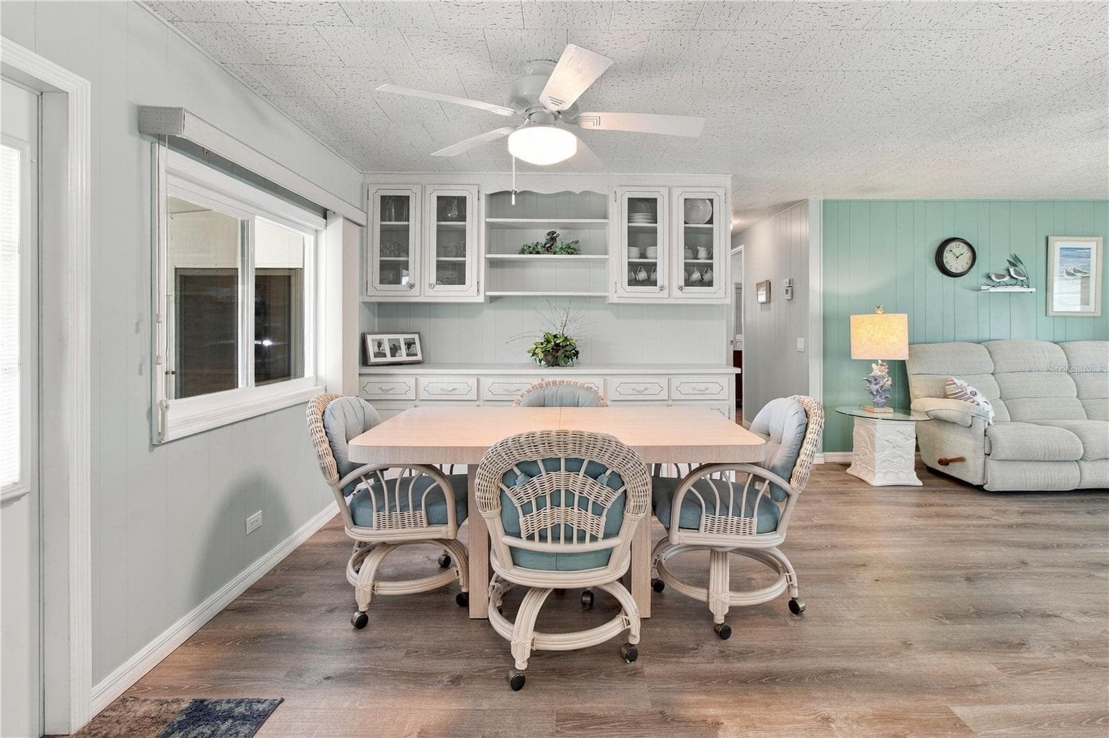 Mobile Home at 603 CYPRUS CT, BRADENTON, photo 7 of 34