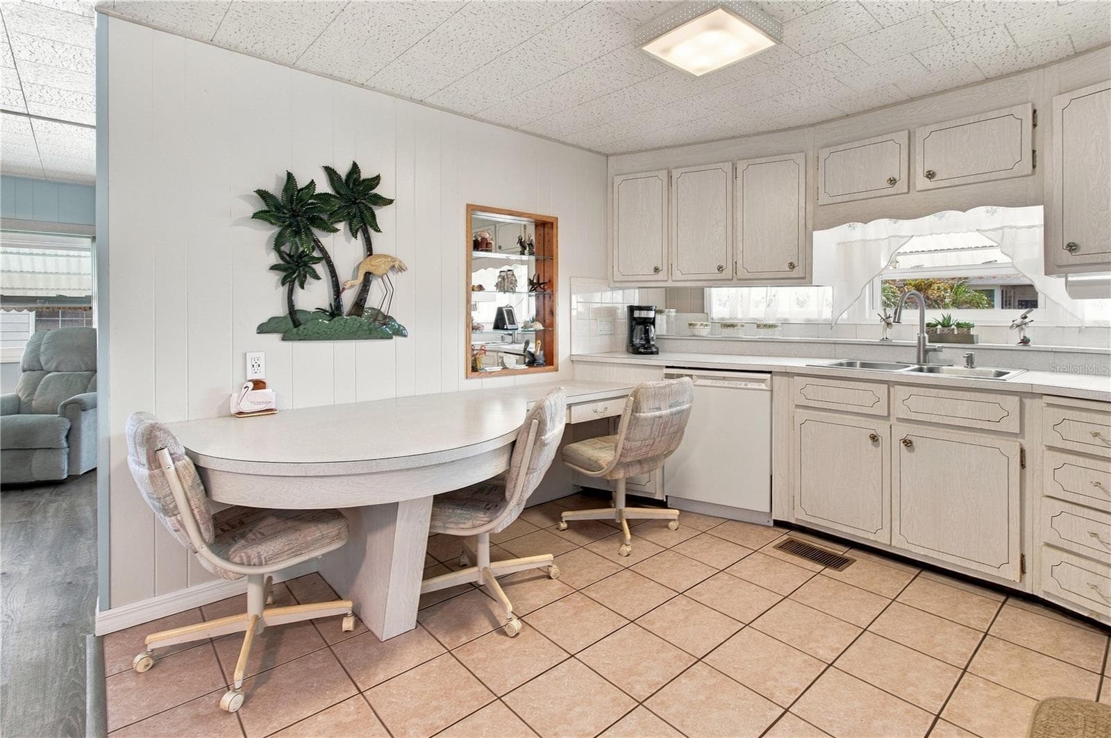 Mobile Home at 603 CYPRUS CT, BRADENTON, photo 11 of 34