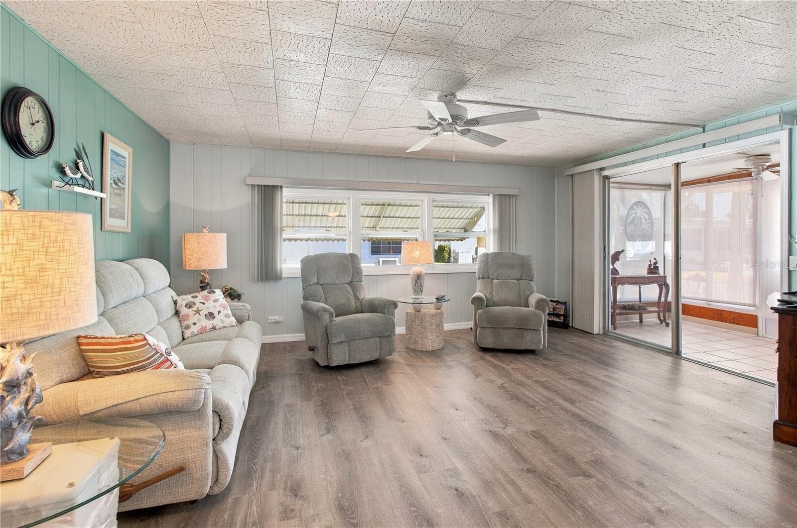 Mobile Home at 603 CYPRUS CT, BRADENTON, photo 13 of 34