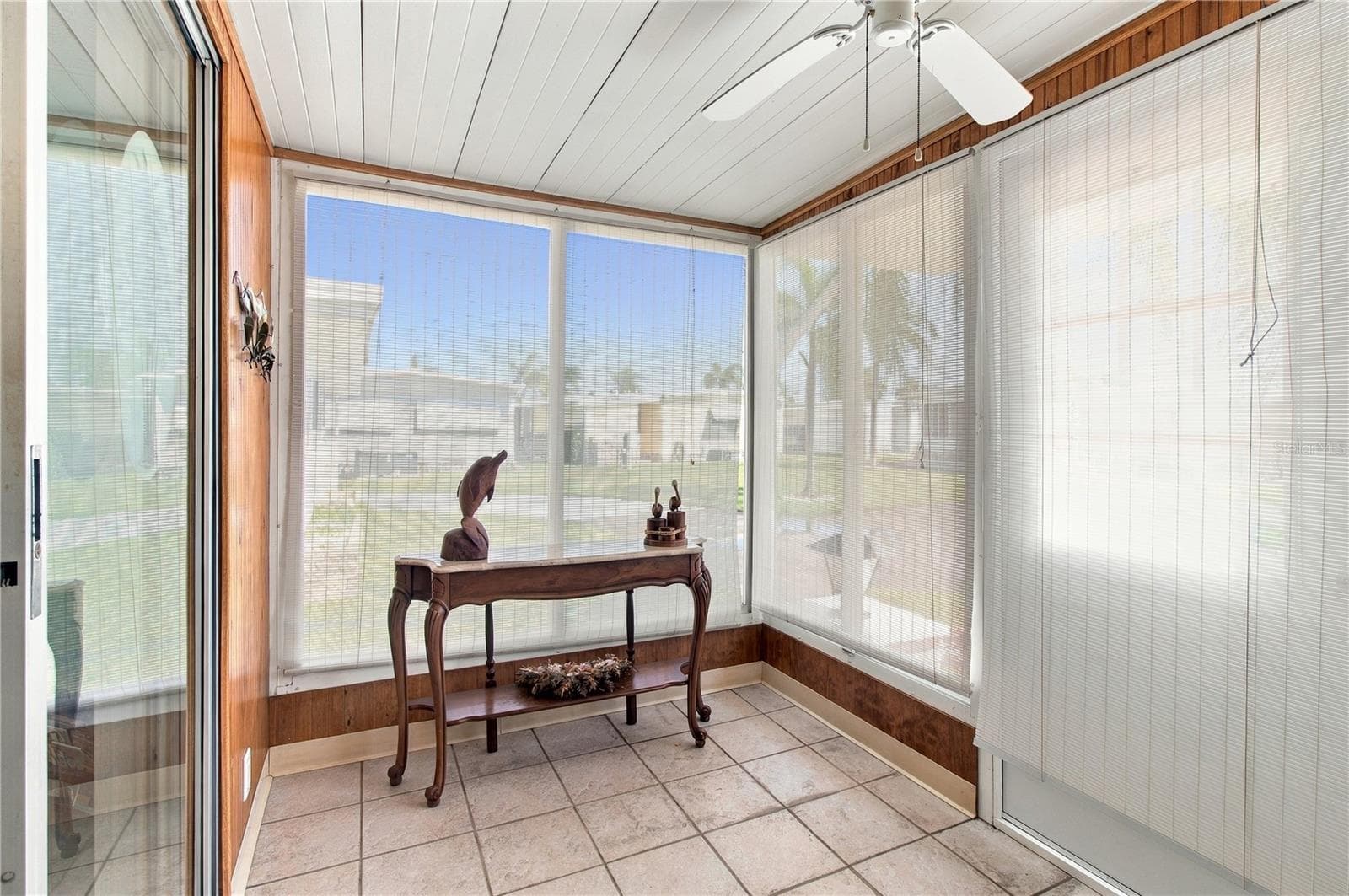 Mobile Home at 603 CYPRUS CT, BRADENTON, photo 16 of 34