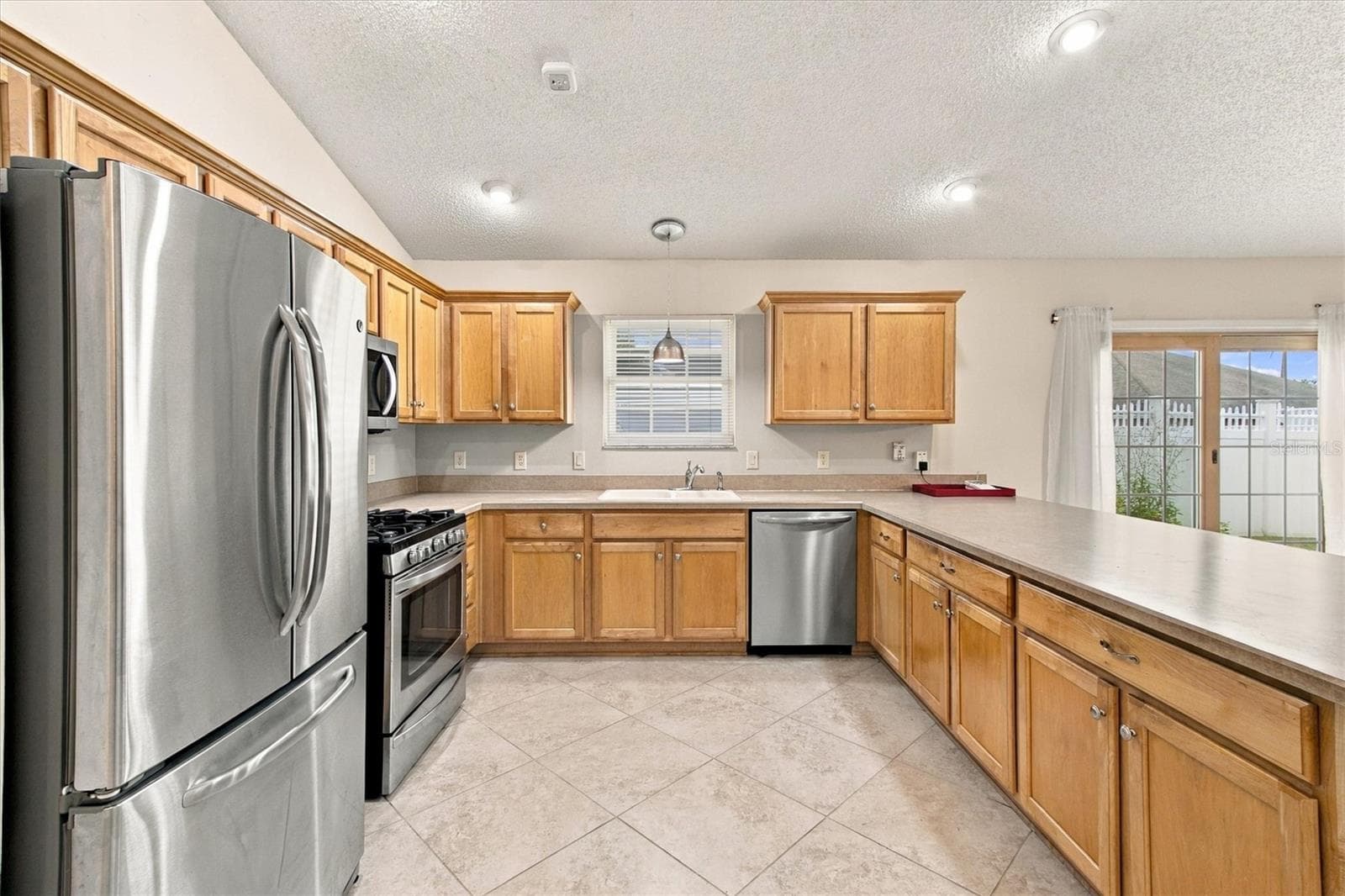 Single Family Residence at 1231 ESTILL AVE, THE VILLAGES, photo 17 of 29