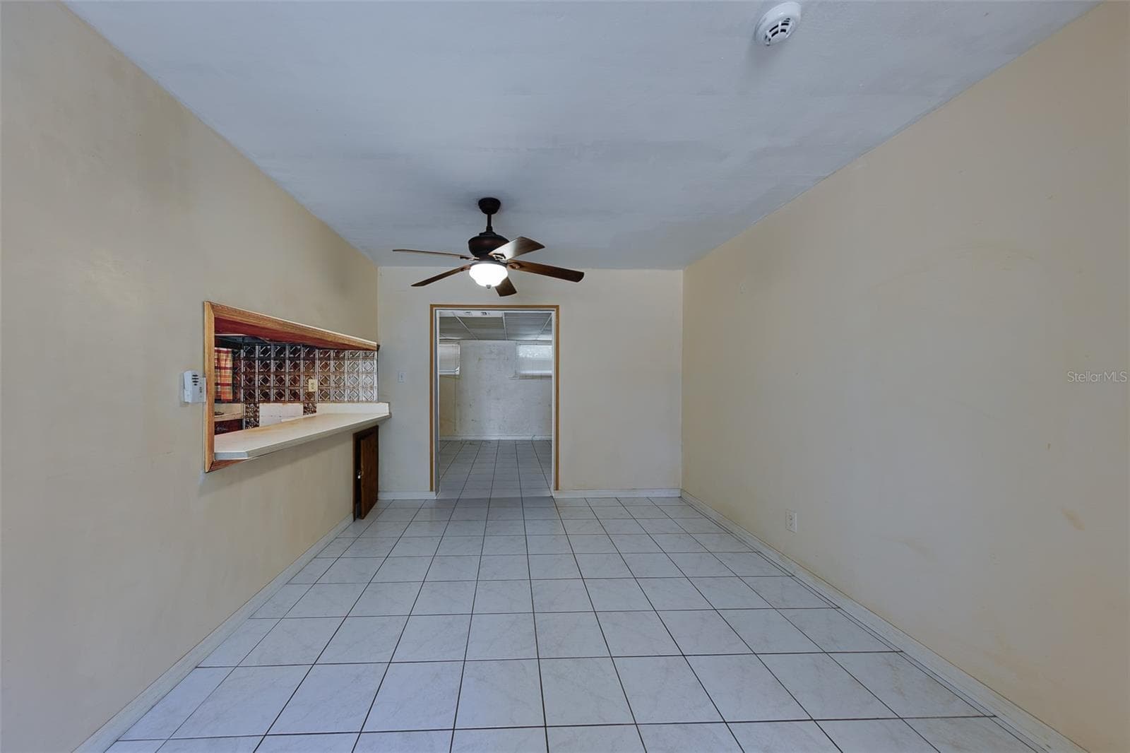 Single Family Residence at 811 69TH AVE S, ST PETERSBURG, photo 11 of 40