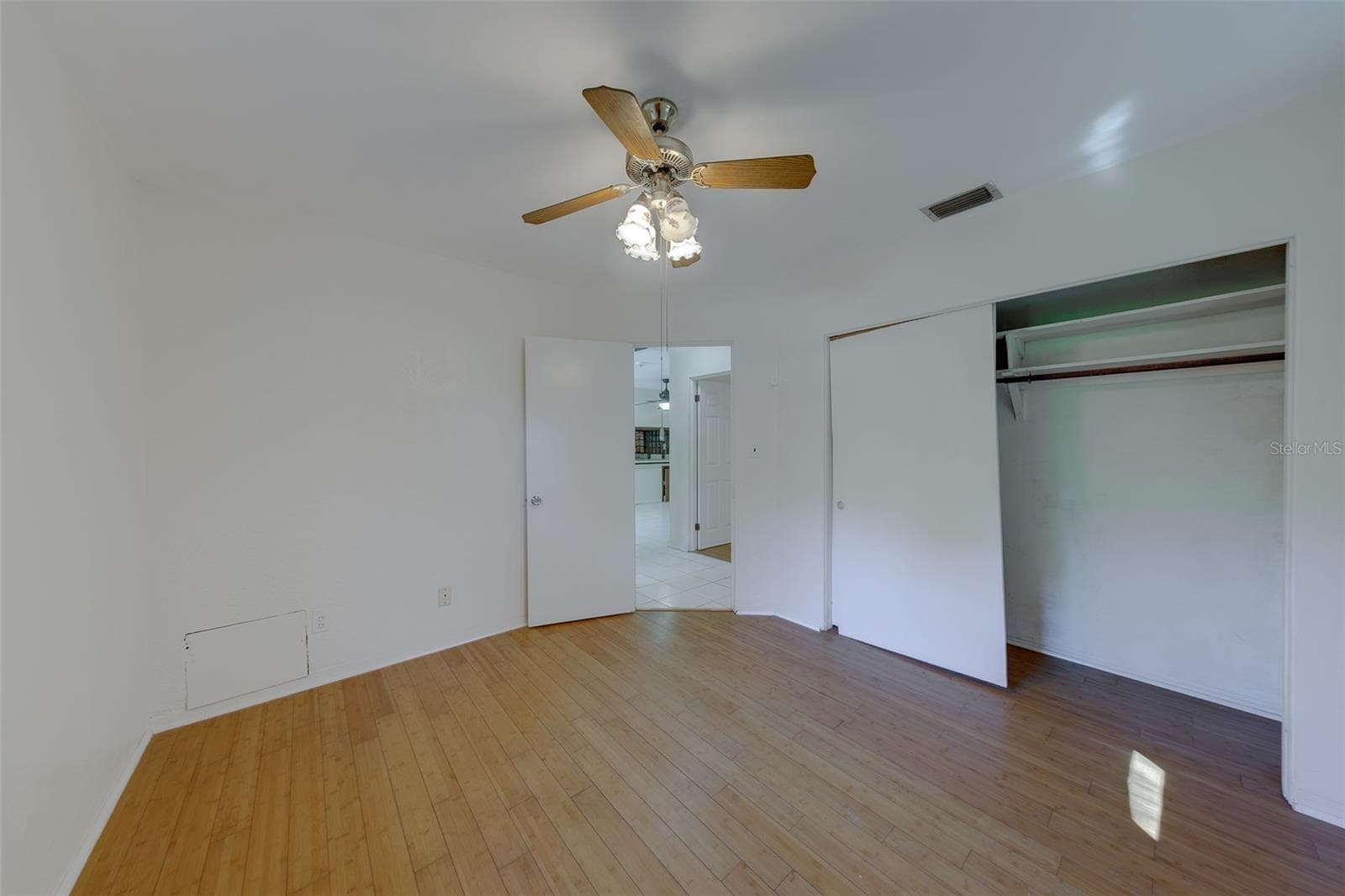 Single Family Residence at 811 69TH AVE S, ST PETERSBURG, photo 23 of 40
