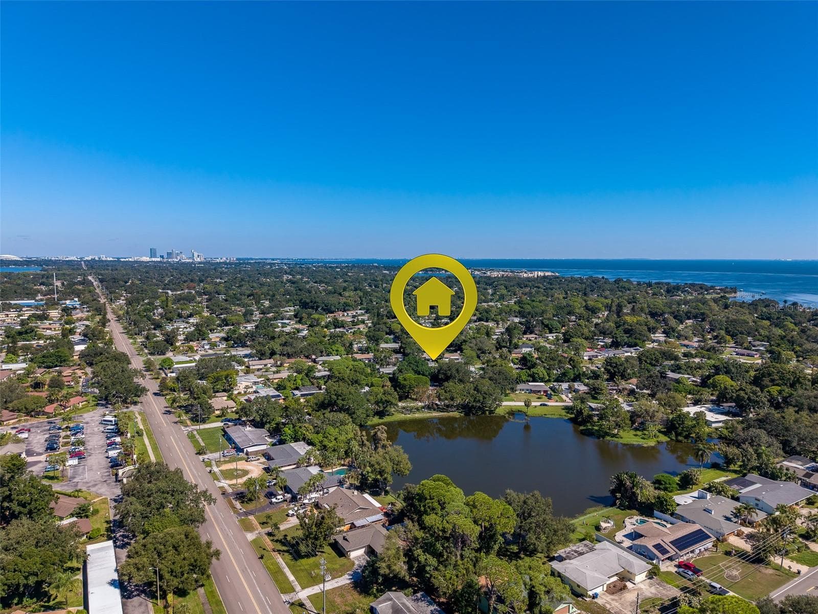 Single Family Residence at 811 69TH AVE S, ST PETERSBURG, photo 38 of 40