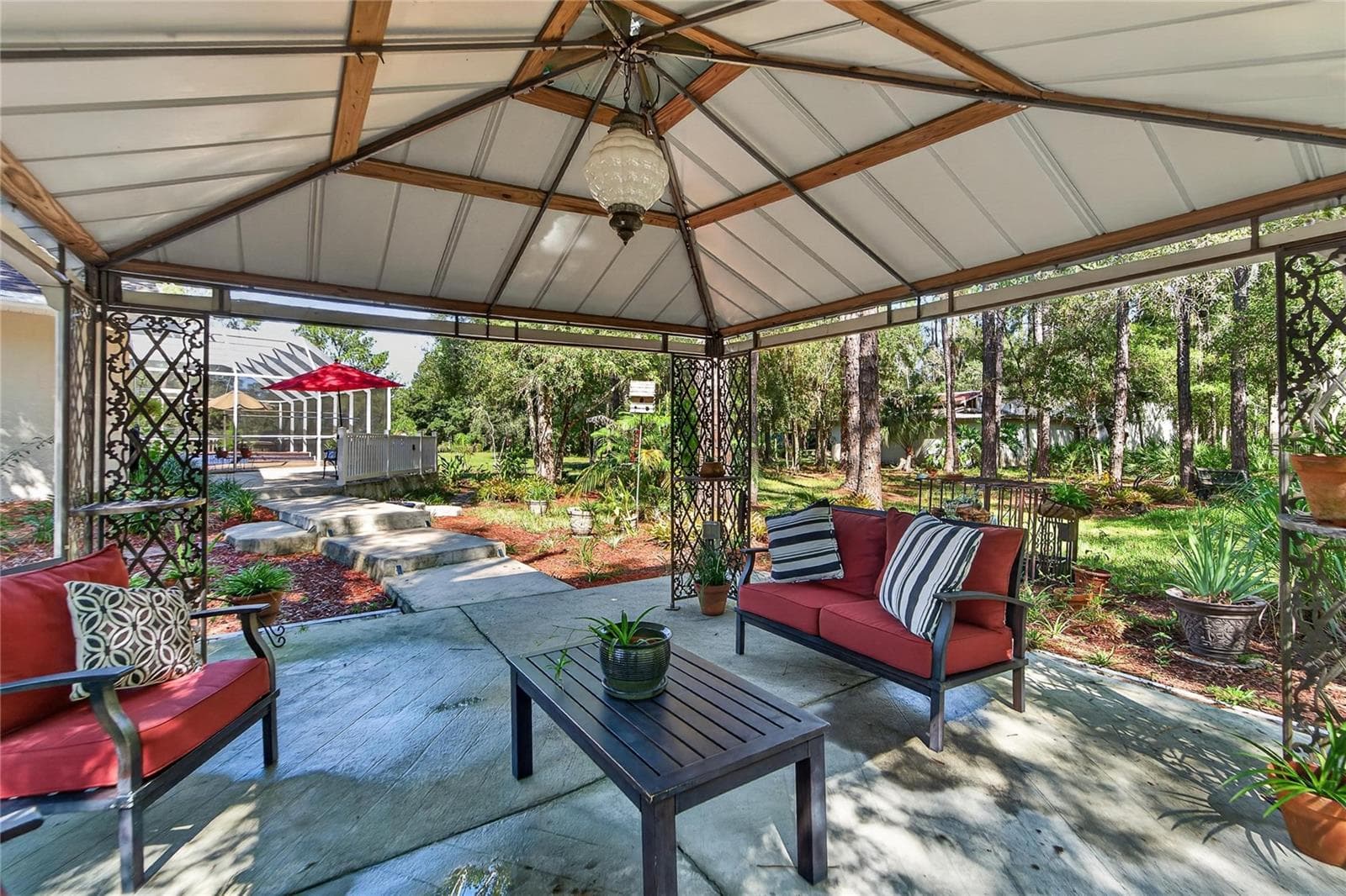 Gazebo to relax under - 28329 LINDENHURST DR, WESLEY CHAPEL