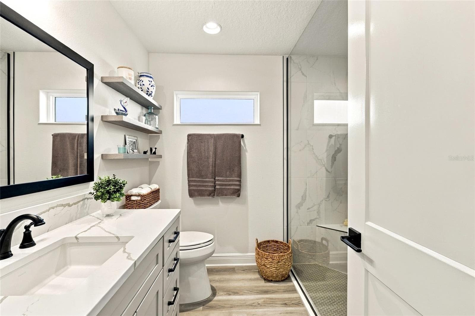 3rd Bathroom - 614 LAKE CREEK CIR, THE VILLAGES
