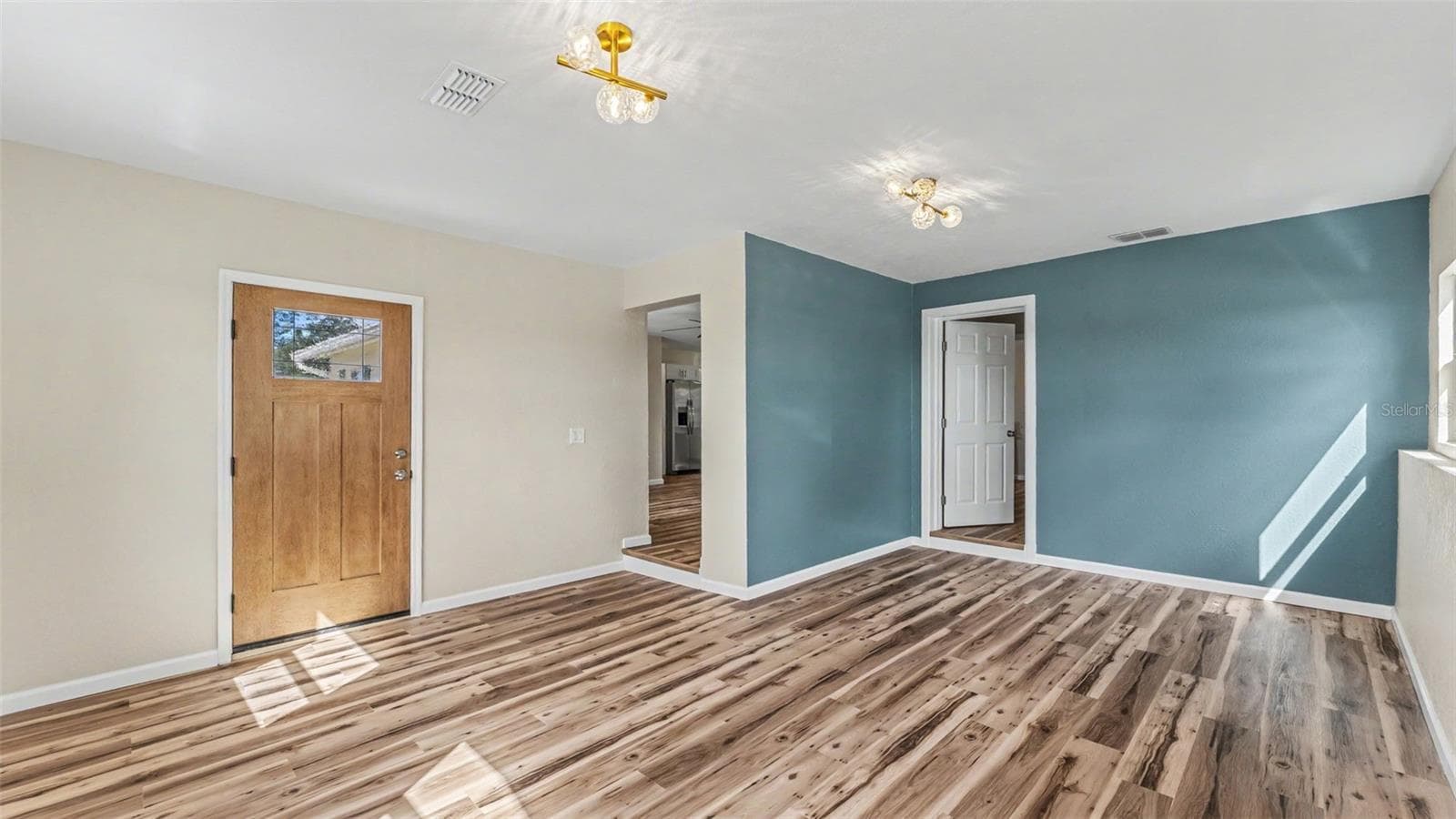 Family Room - 152 HATCHINEHA RD, HAINES CITY