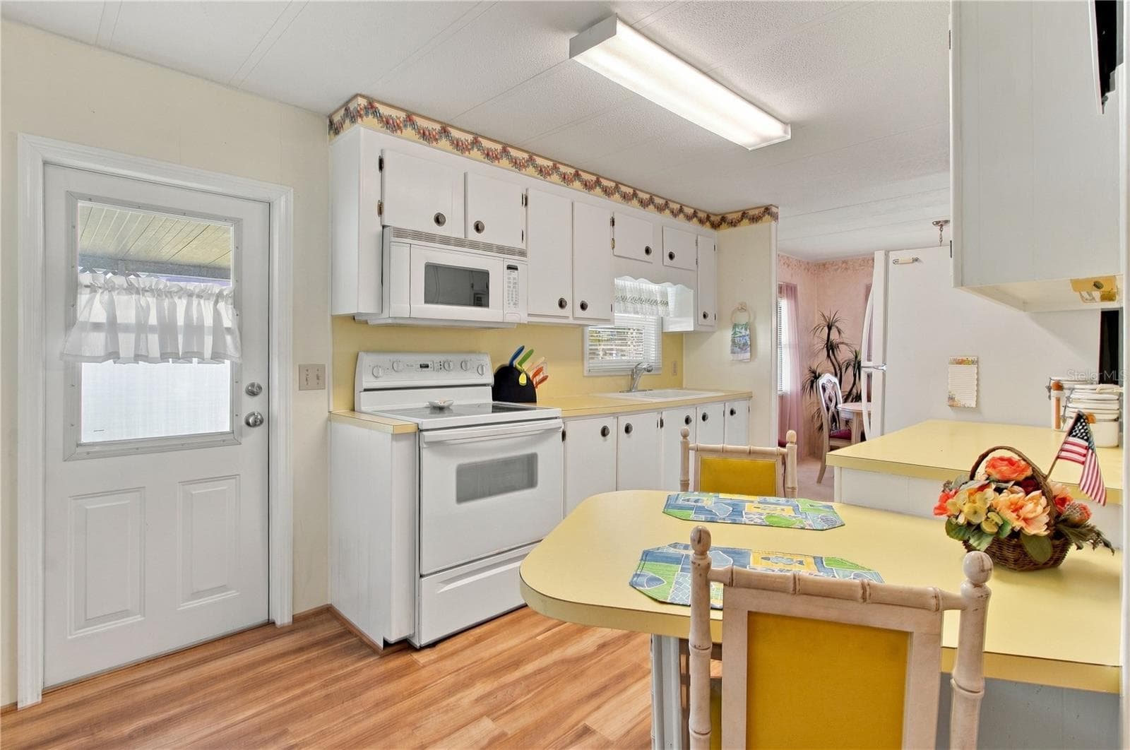 Mobile Home at 5408 CHATEAU LN, BRADENTON, photo 20 of 63