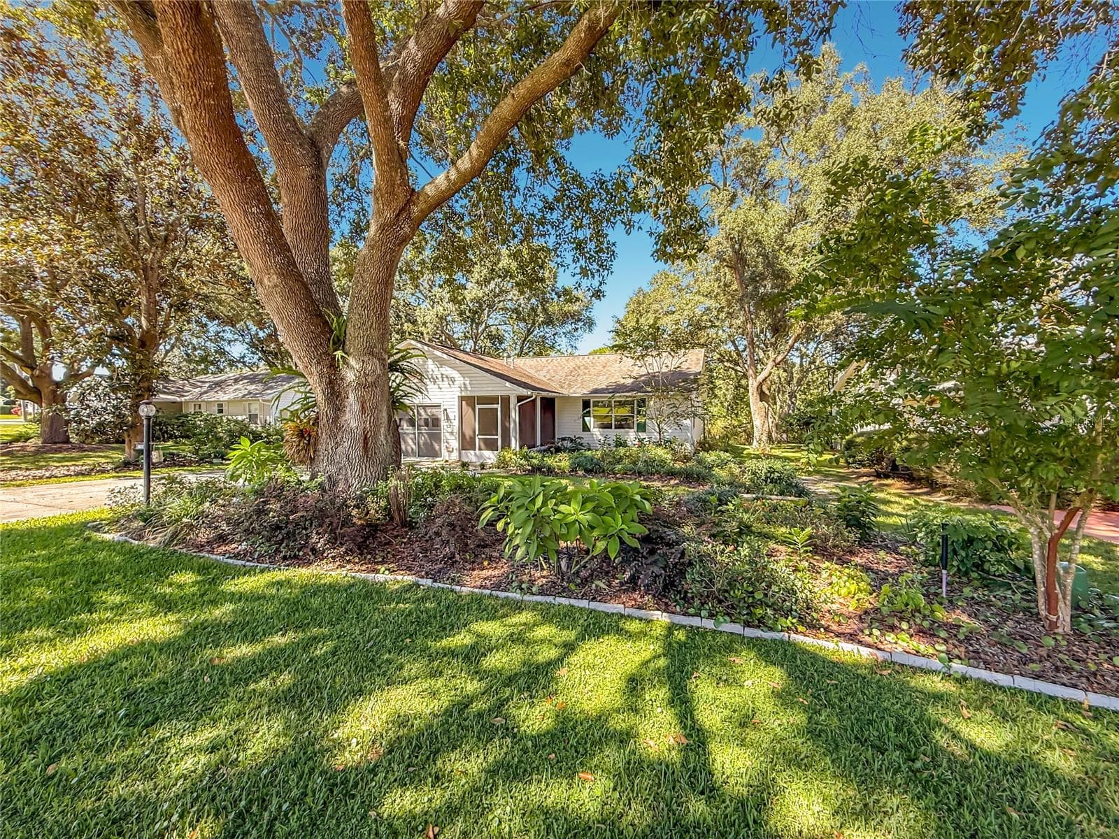 Single Family Residence at 1706 ORKNEY DR, LEESBURG, photo 2 of 55