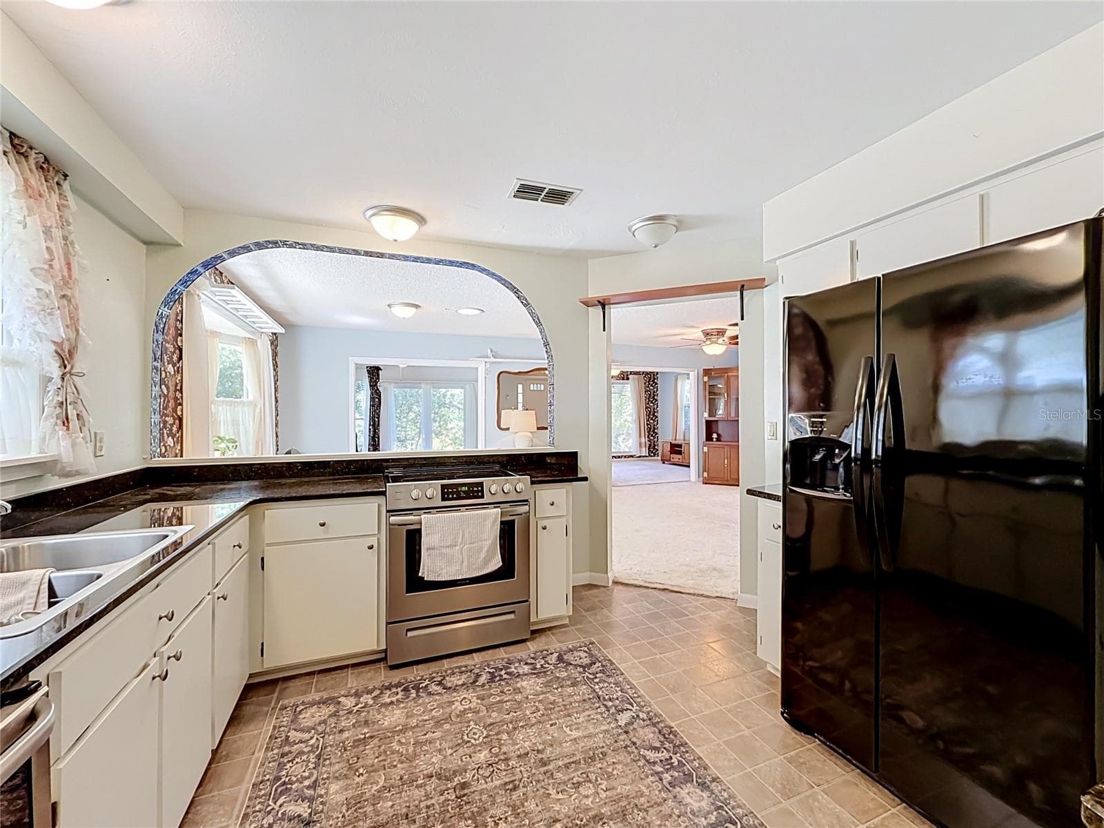 Roomy kitchen - 1706 ORKNEY DR, LEESBURG