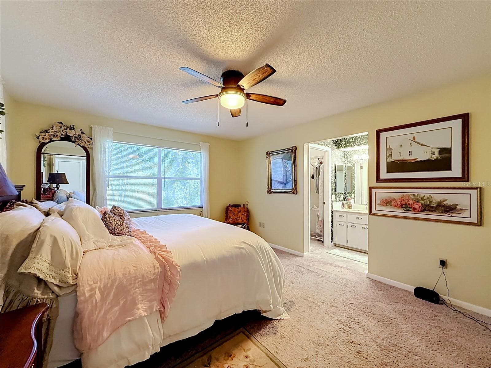 Primary bedroom with en-suite bathroom - 1706 ORKNEY DR, LEESBURG