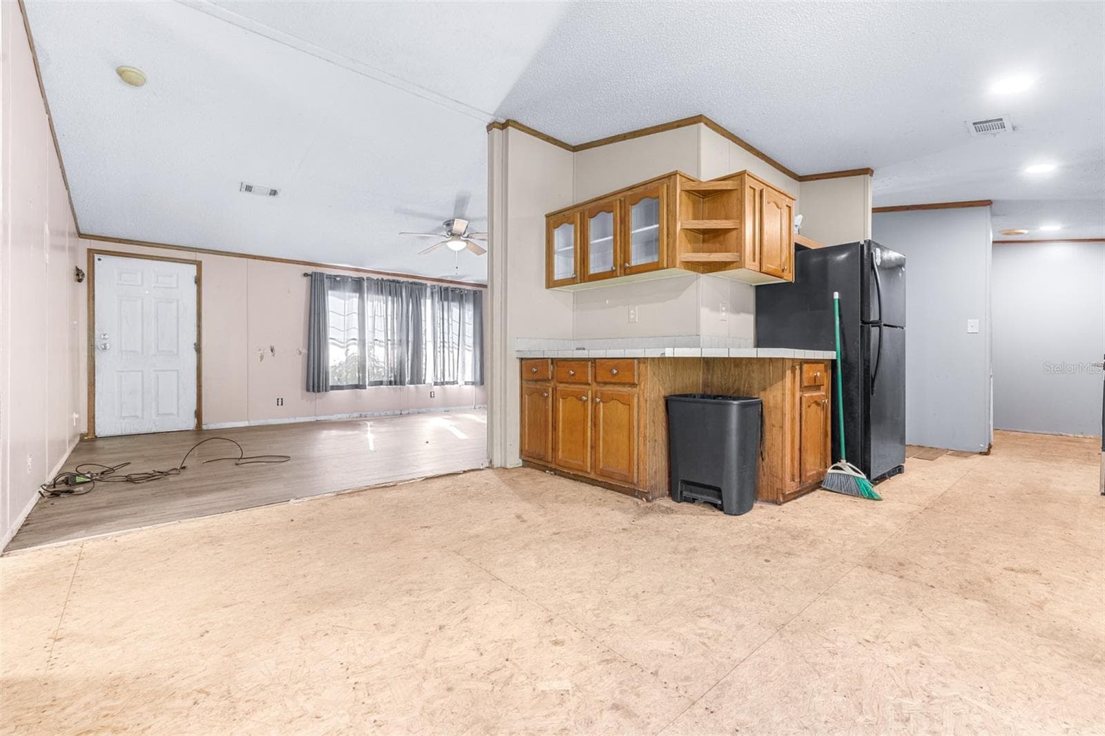 Manufactured Home at 14305 BALM BOYETTE RD, RIVERVIEW, photo 11 of 47