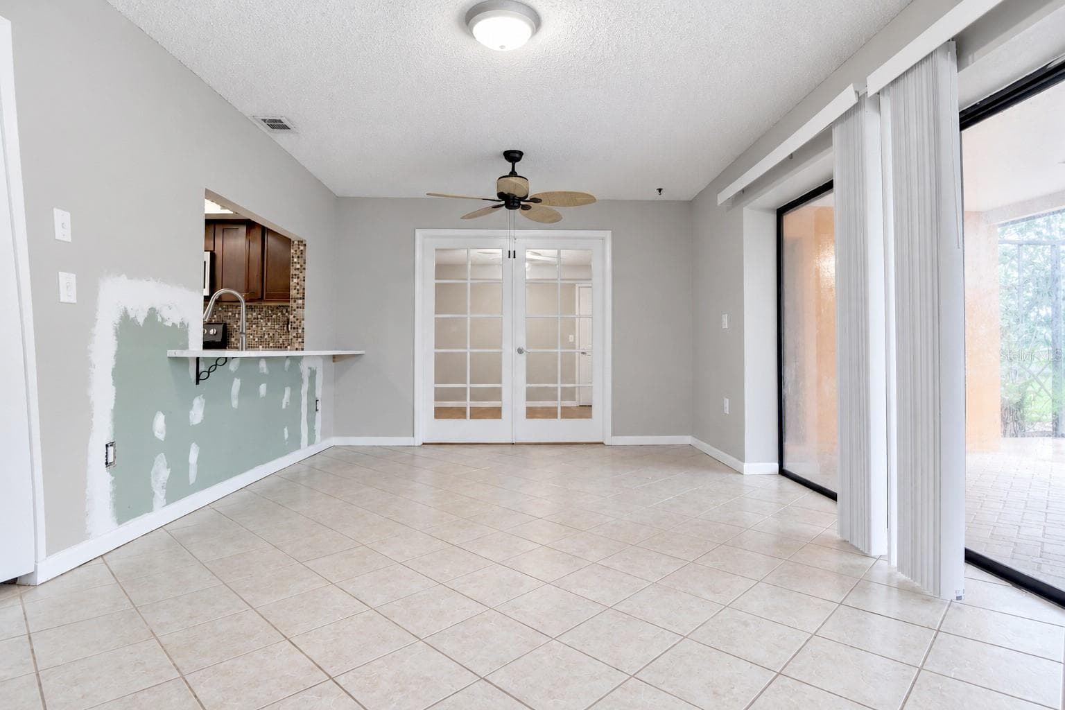 Single Family Residence at 10192 SWANSON CT, SPRING HILL, photo 15 of 75