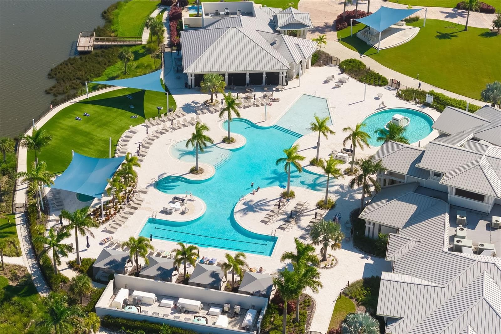 Community resort-style pool - 9012 BARRIER COAST TRL, PARRISH