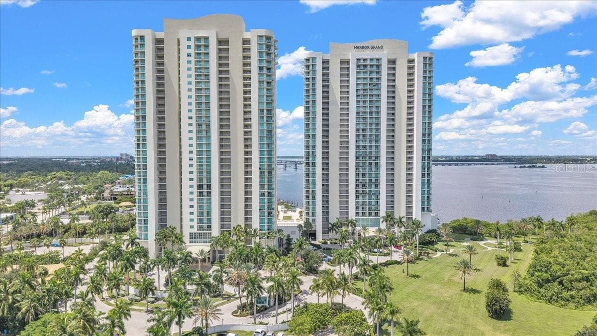Condominium at 3000 OASIS GRAND BLVD #2802, FORT MYERS, photo 2 of 50