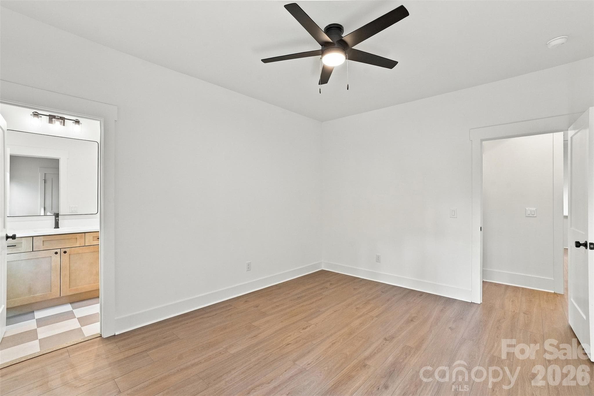 Guest Room with J&J Bath - 219 Barra Drive, Waxhaw