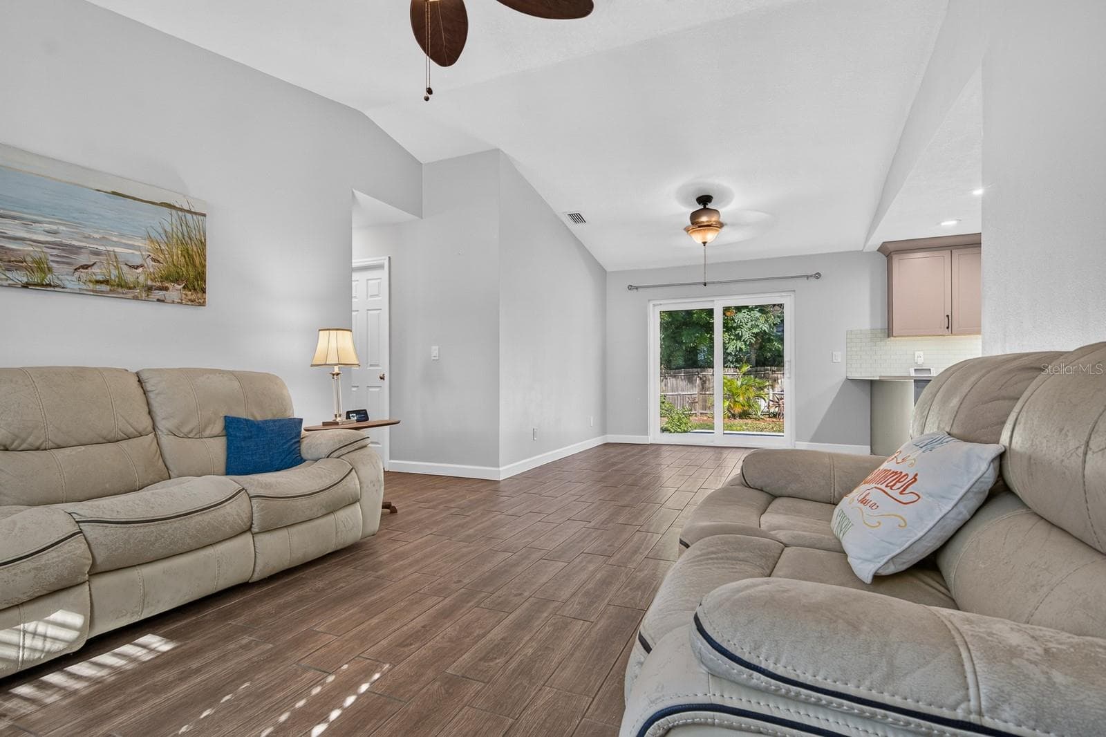Single Family Residence at 120 ORANGE AVE N, ST PETERSBURG, photo 9 of 44