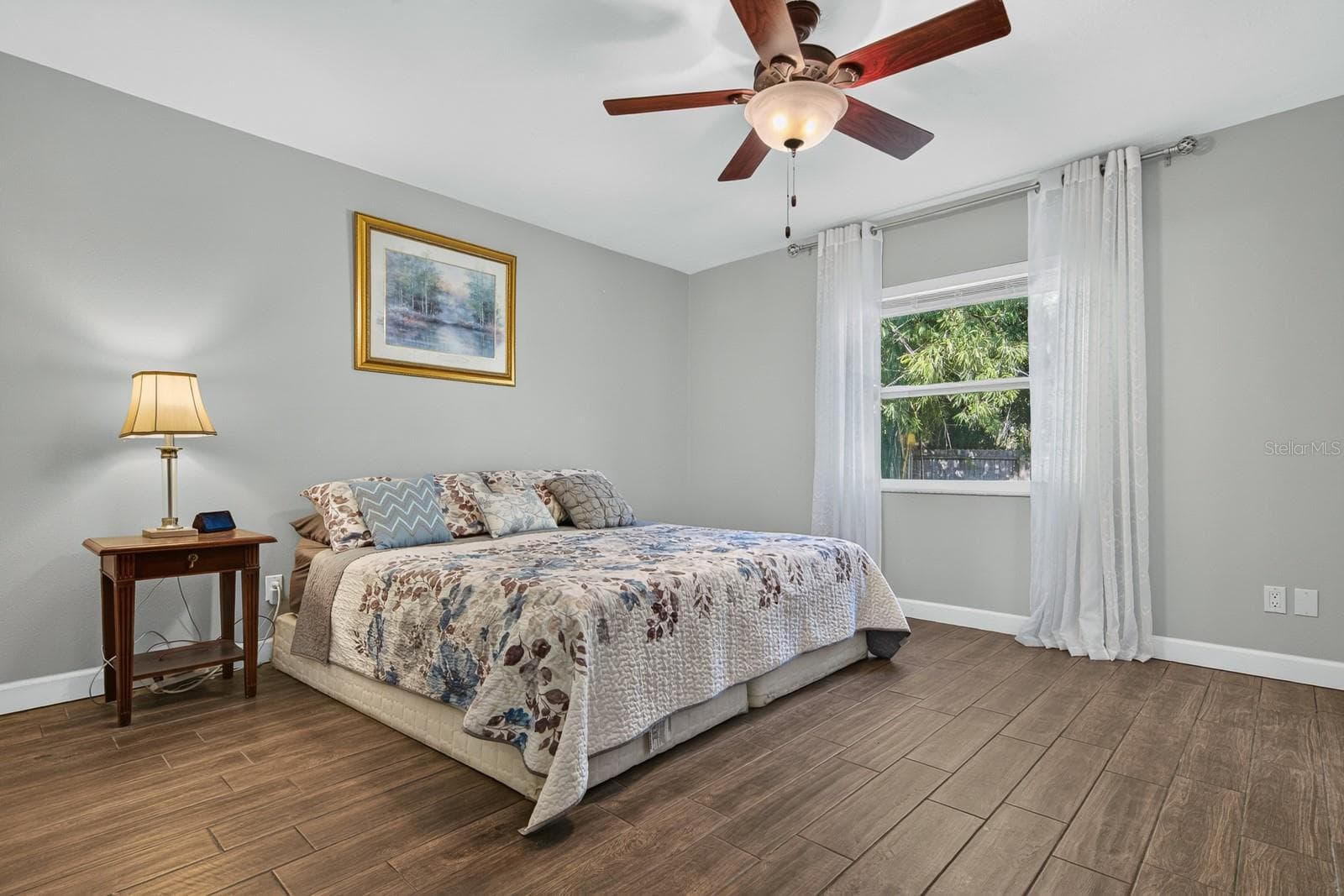 Single Family Residence at 120 ORANGE AVE N, ST PETERSBURG, photo 20 of 44