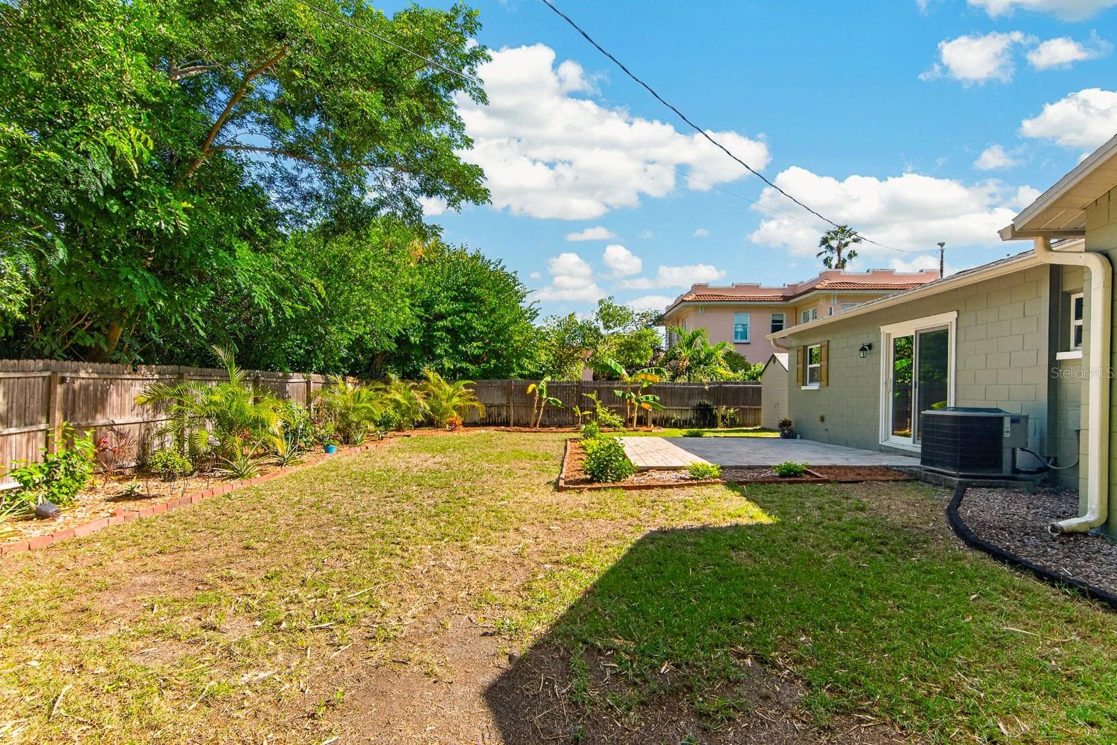 Single Family Residence at 120 ORANGE AVE N, ST PETERSBURG, photo 38 of 44