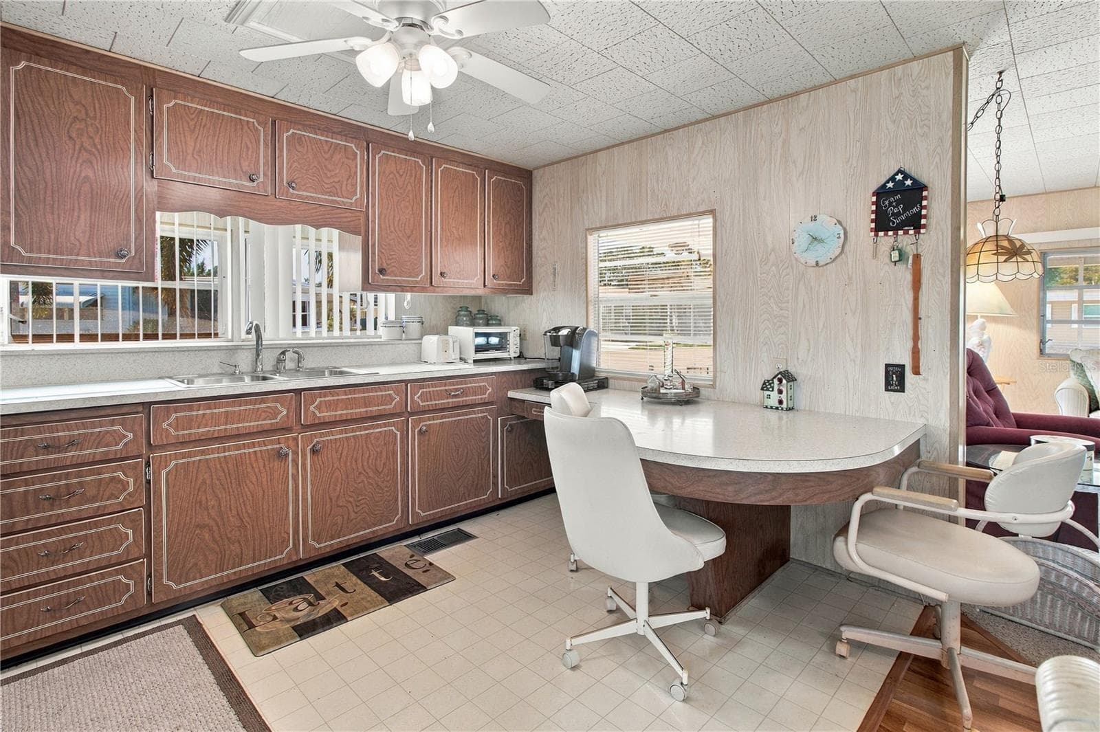 Mobile Home at 316 DANUBE CIR, BRADENTON, photo 19 of 32