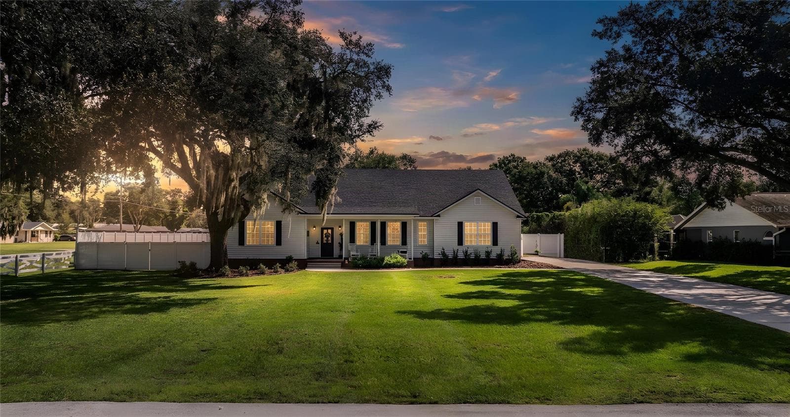 Single Family Residence at 6206 FORESTWOOD DR W, LAKELAND, photo 5 of 42