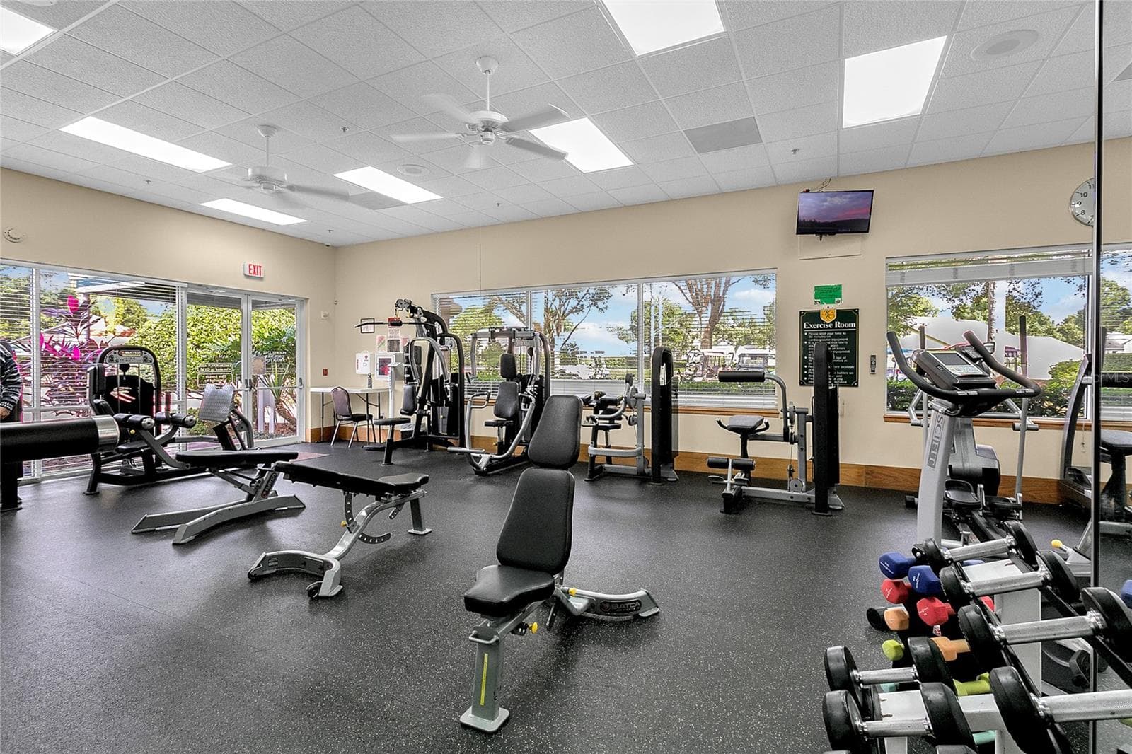 Fitness Center - 4377 SAMBOURNE ST, CLERMONT