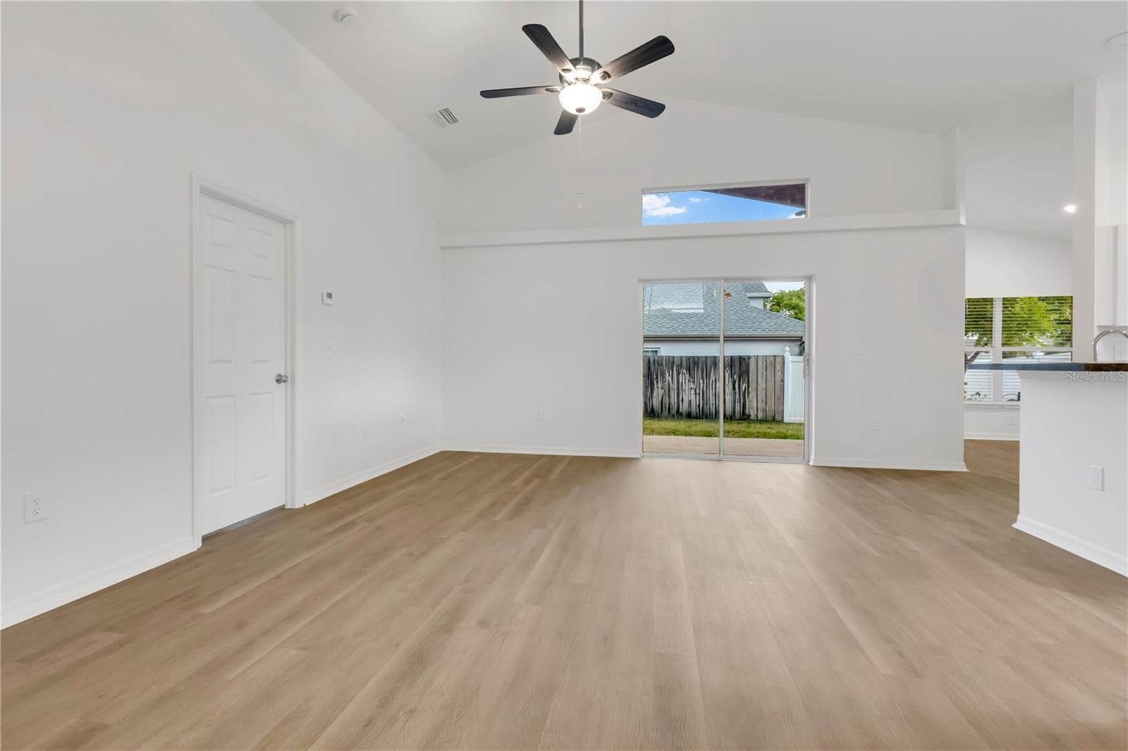 Single Family Residence at 10250 PEOPLES LOOP, PORT RICHEY, photo 3 of 38