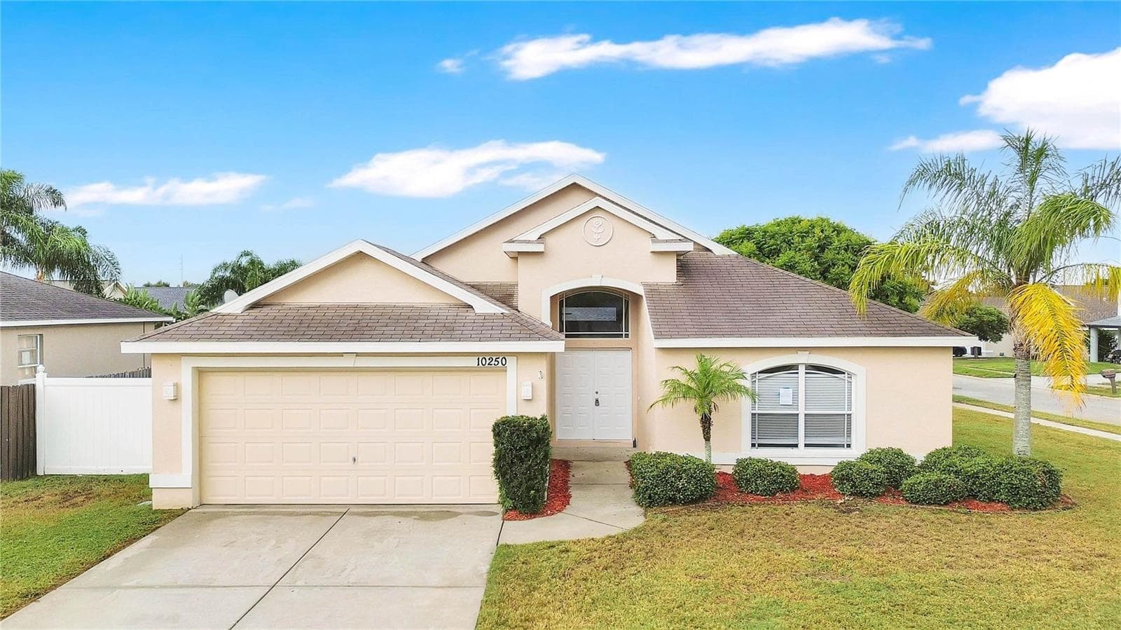 Single Family Residence at 10250 PEOPLES LOOP, PORT RICHEY, photo 32 of 38