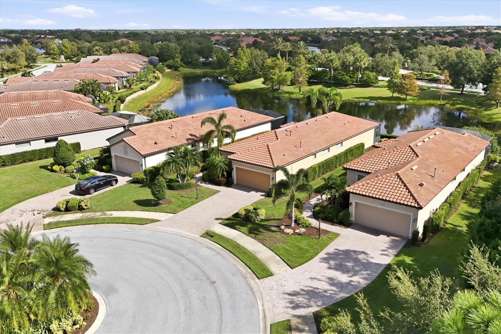 Single Family Residence at 5367 VACCARO CT, LAKEWOOD RANCH, photo 15 of 60