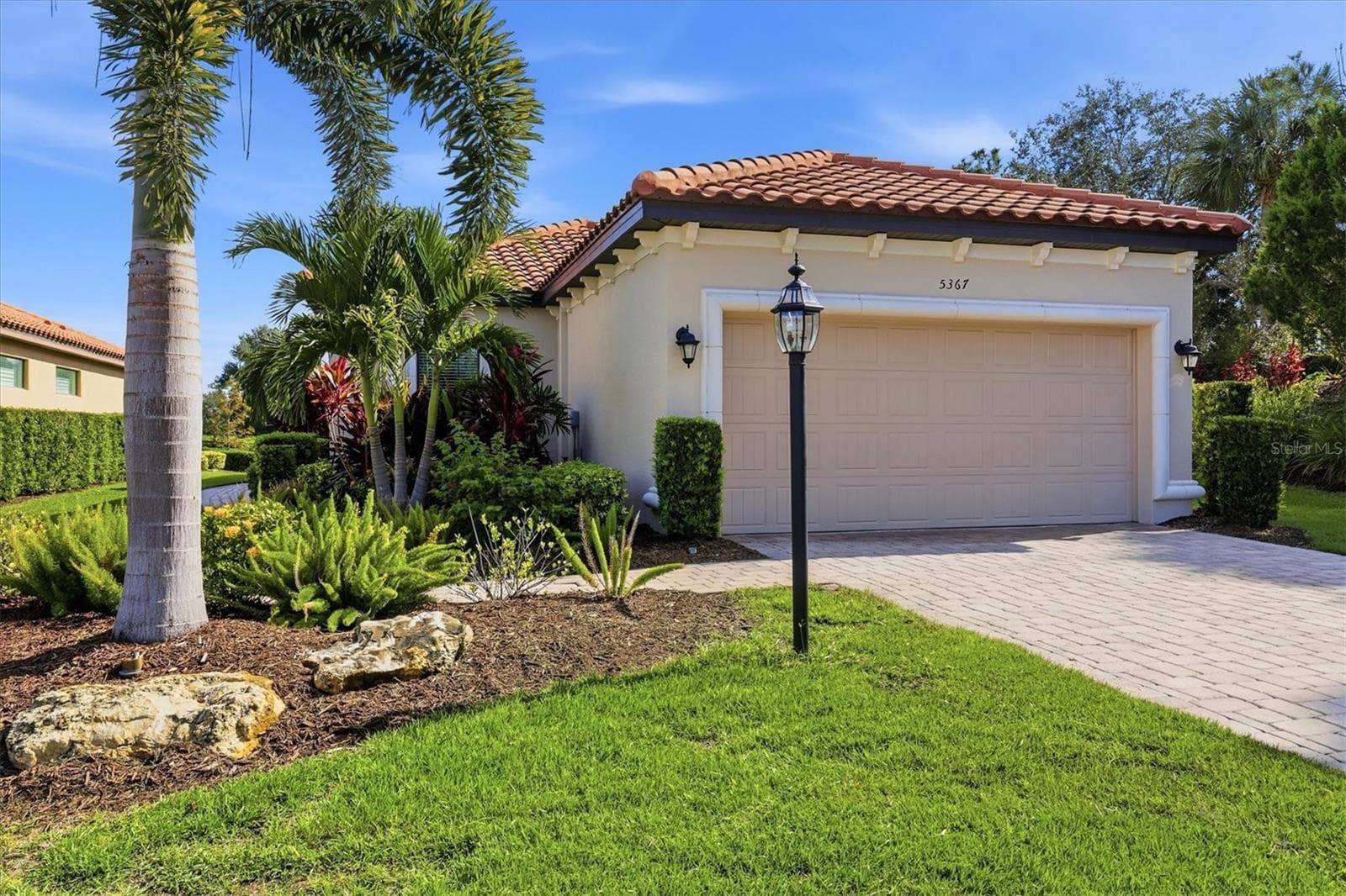 Single Family Residence at 5367 VACCARO CT, LAKEWOOD RANCH, photo 17 of 60