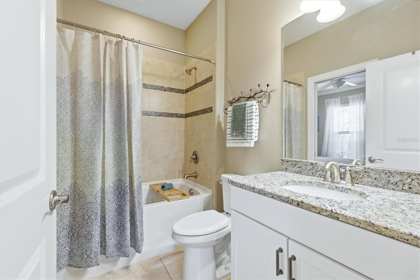 Single Family Residence at 5367 VACCARO CT, LAKEWOOD RANCH, photo 32 of 60