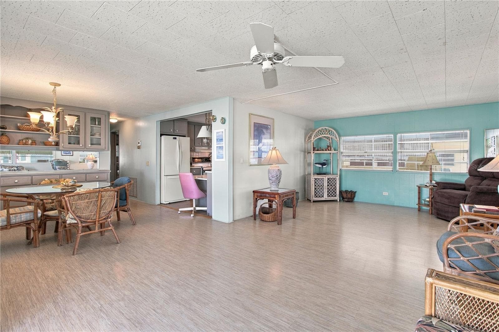 Mobile Home at 5317 CHATEAU LN, BRADENTON, photo 22 of 64