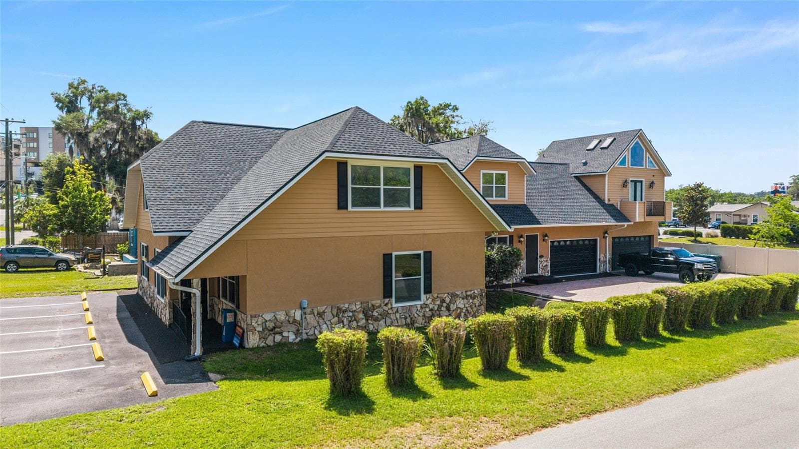 Single Family Residence at 434 SW 14TH ST, OCALA, photo 2 of 100