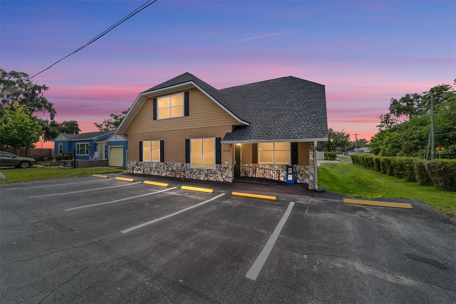 Edited to give Twilight Effect - 434 SW 14TH ST, OCALA