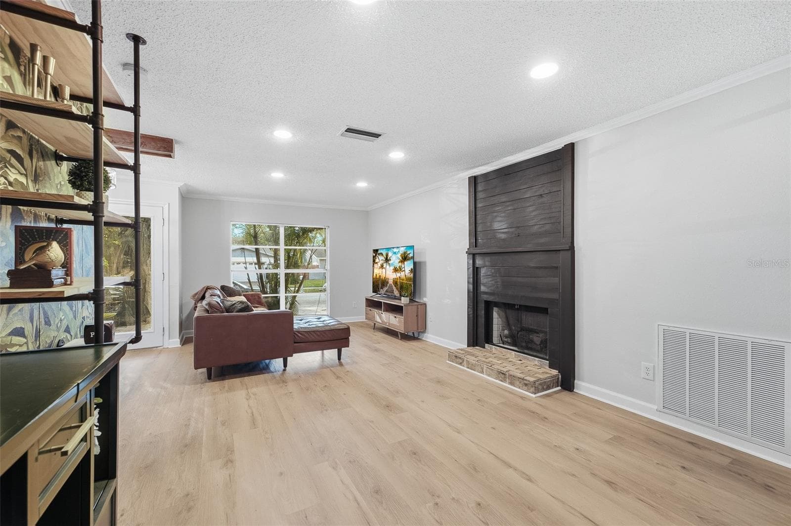 Single Family Residence at 9627 HIDDEN OAKS CIR, TAMPA, photo 29 of 42