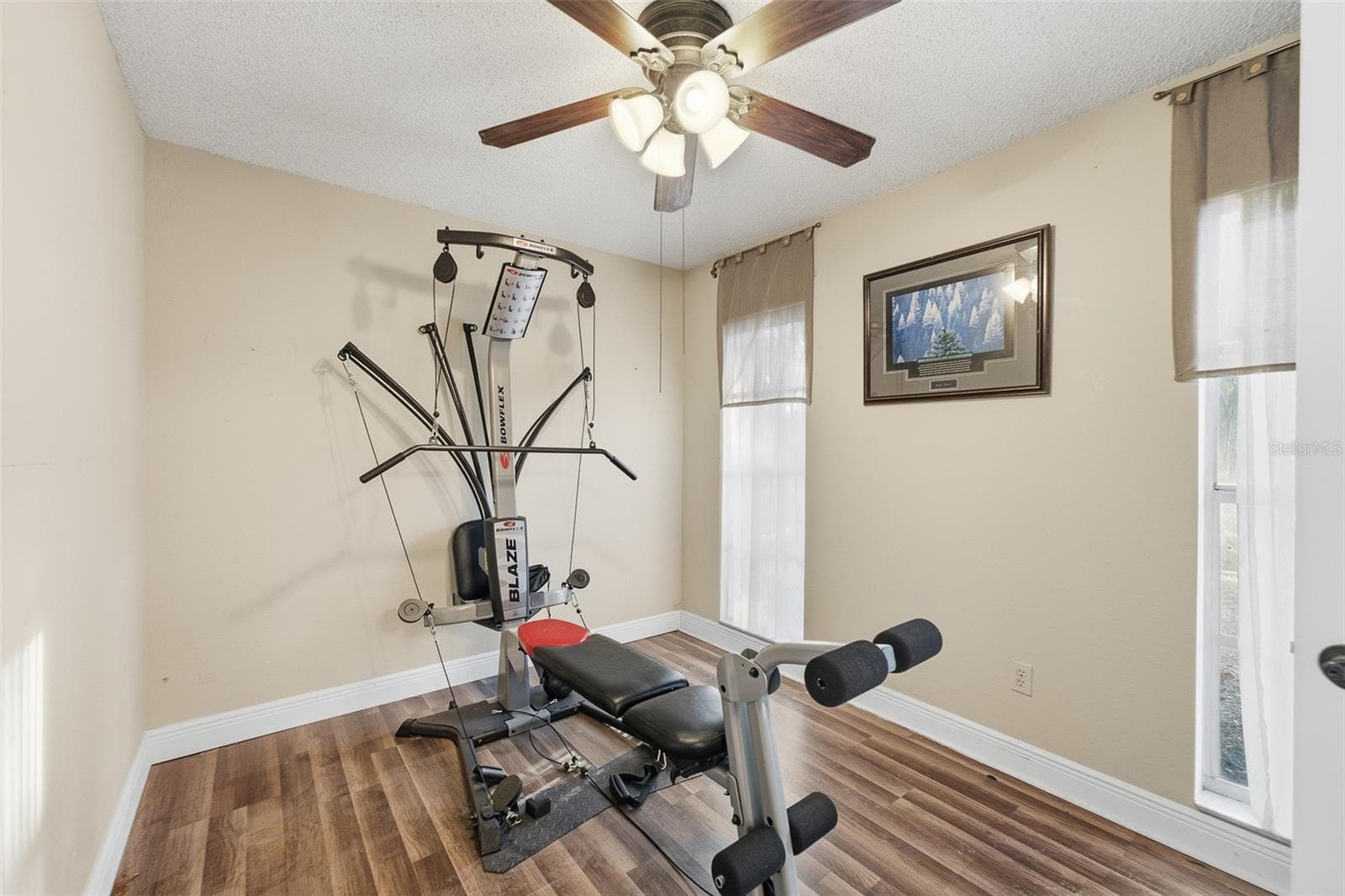 Single Family Residence at 9627 HIDDEN OAKS CIR, TAMPA, photo 33 of 42