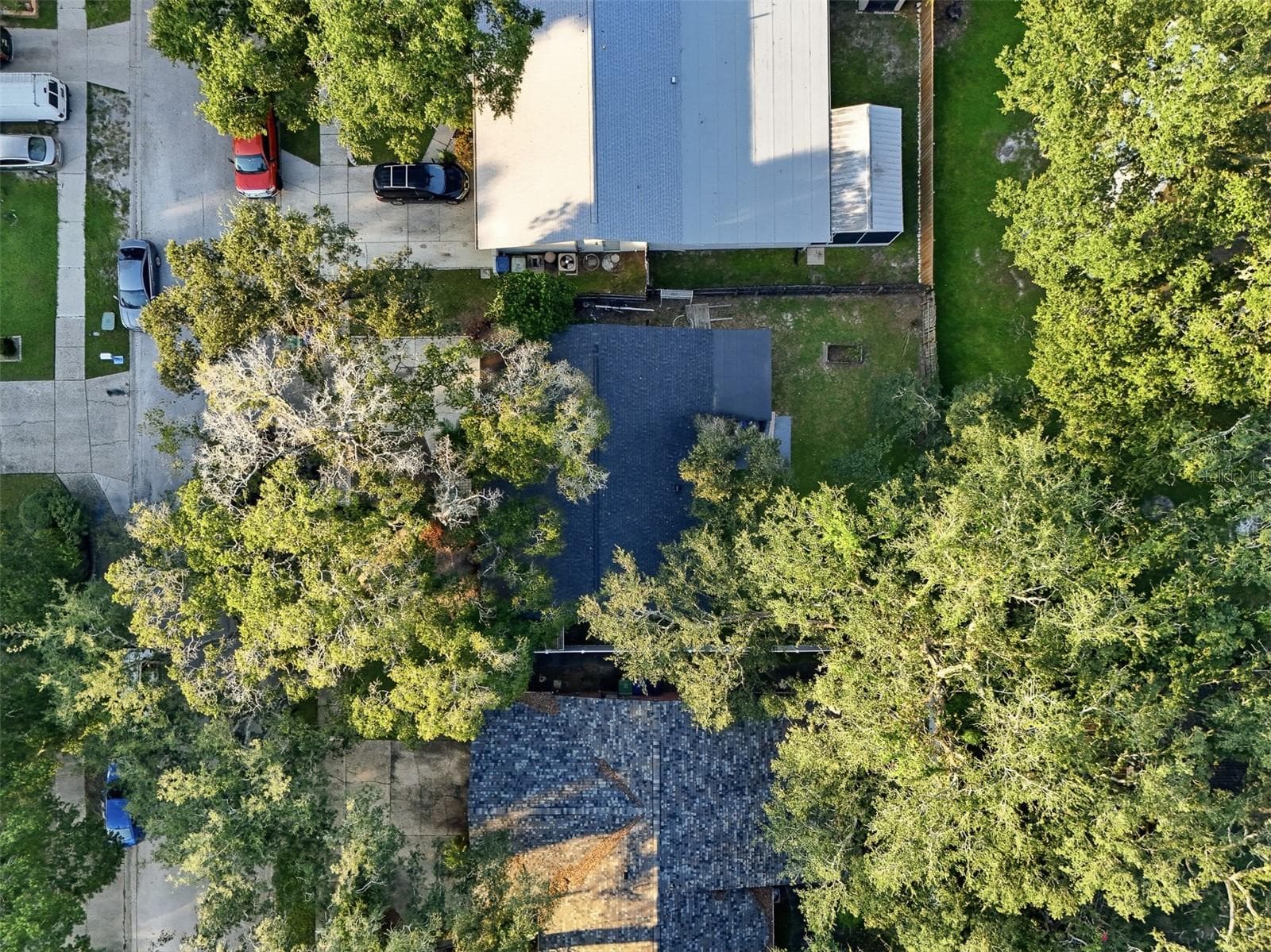 Single Family Residence at 9627 HIDDEN OAKS CIR, TAMPA, photo 41 of 42