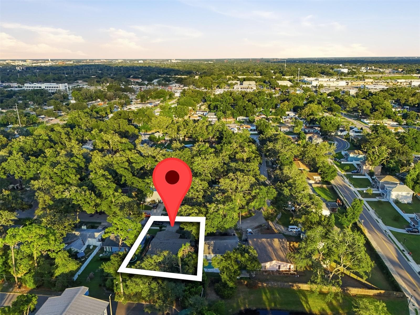 Single Family Residence at 9627 HIDDEN OAKS CIR, TAMPA, photo 42 of 42