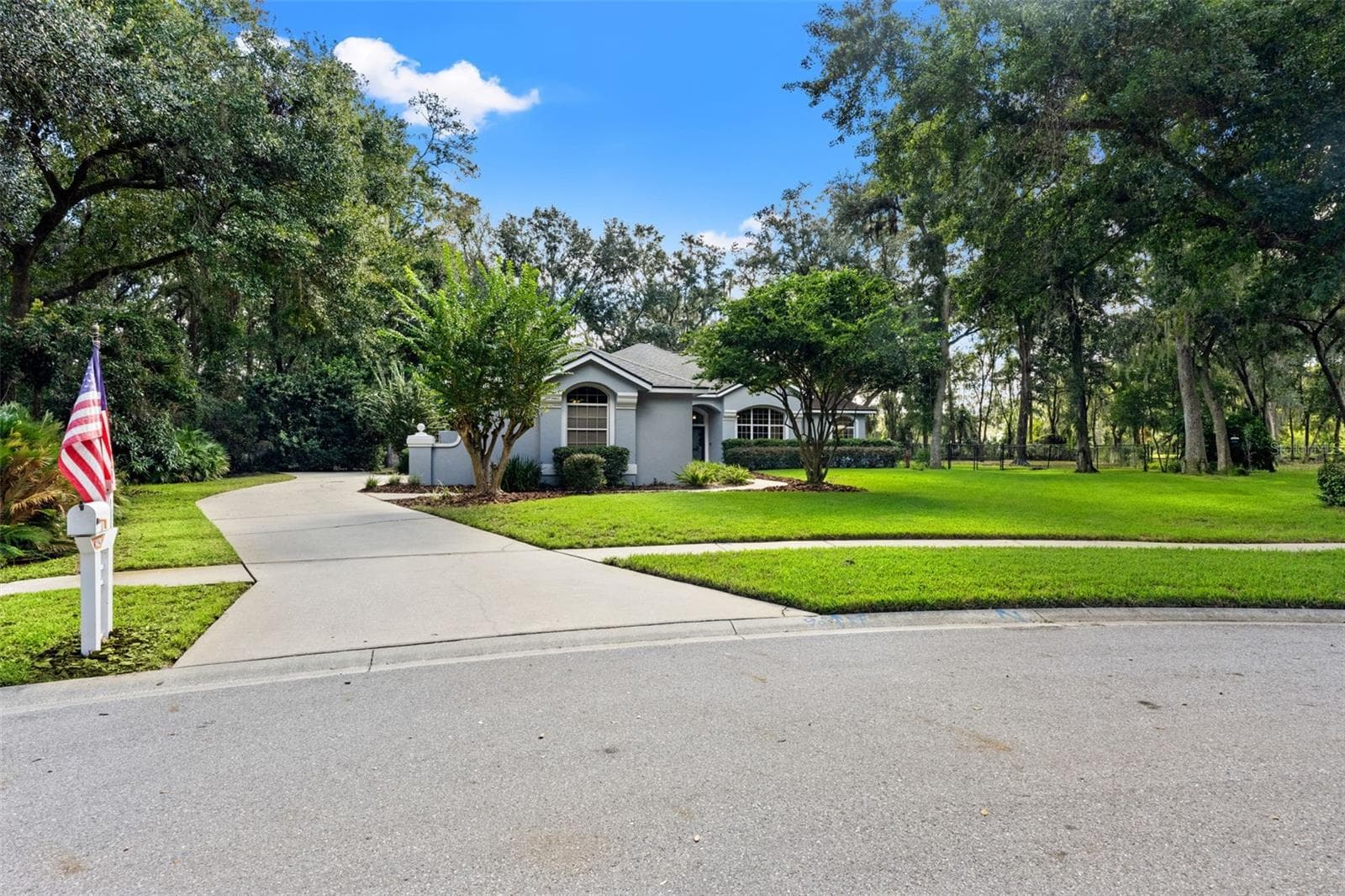 Single Family Residence at 6029 HAMMOCK HILL AVE, LITHIA, photo 2 of 67