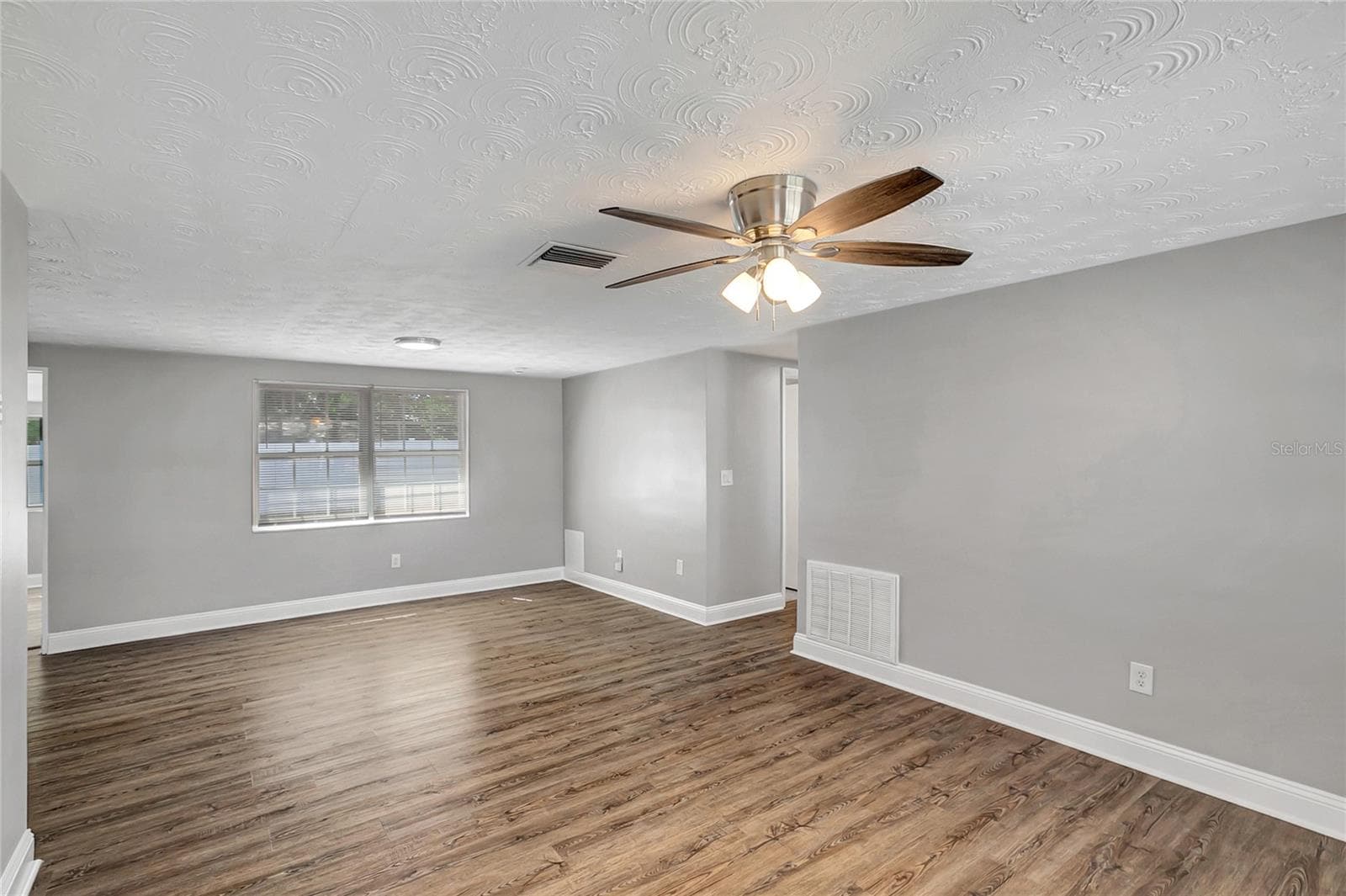 Single Family Residence at 3518 CHAUNCY RD, HOLIDAY, photo 10 of 38