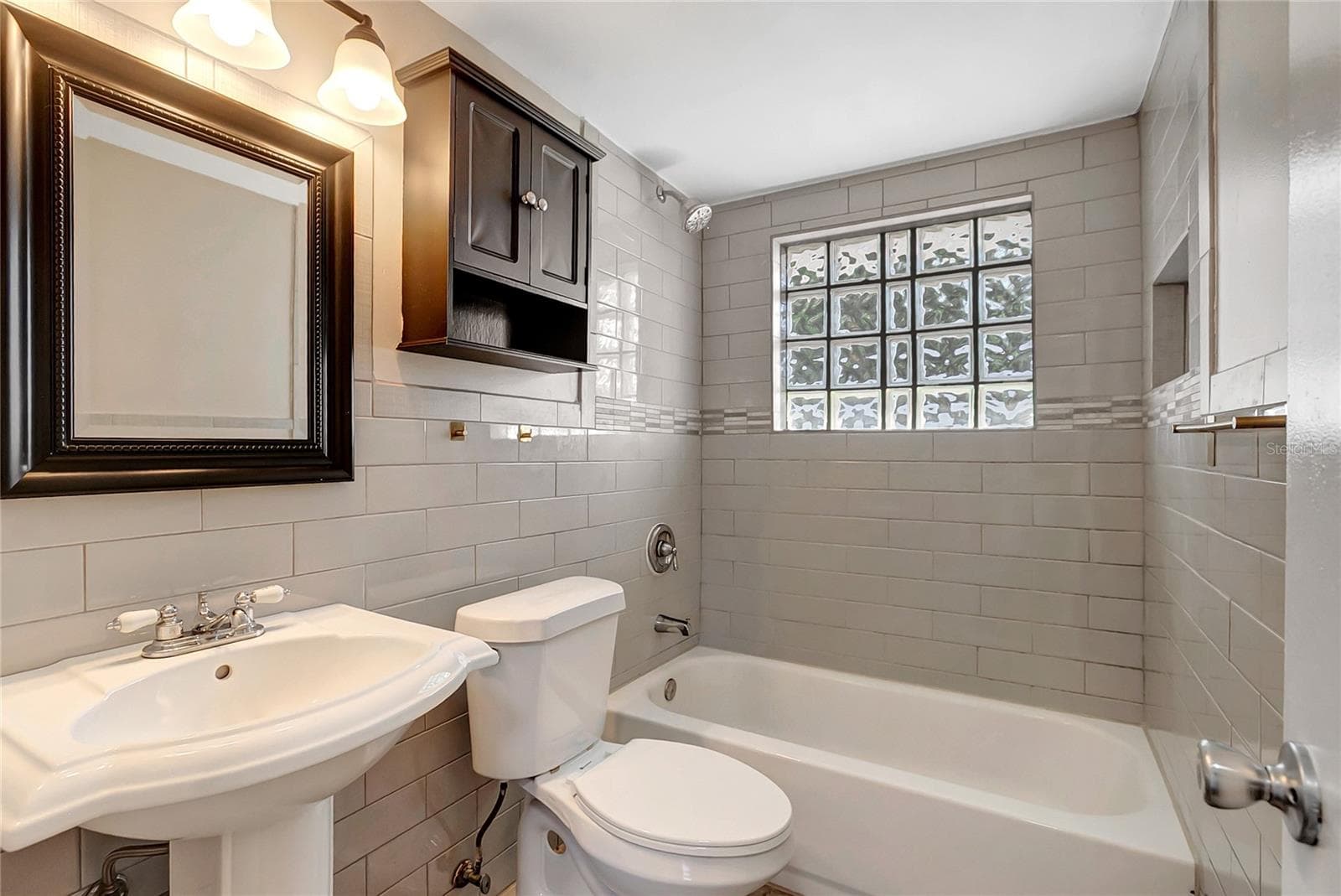 Single Family Residence at 3518 CHAUNCY RD, HOLIDAY, photo 26 of 38