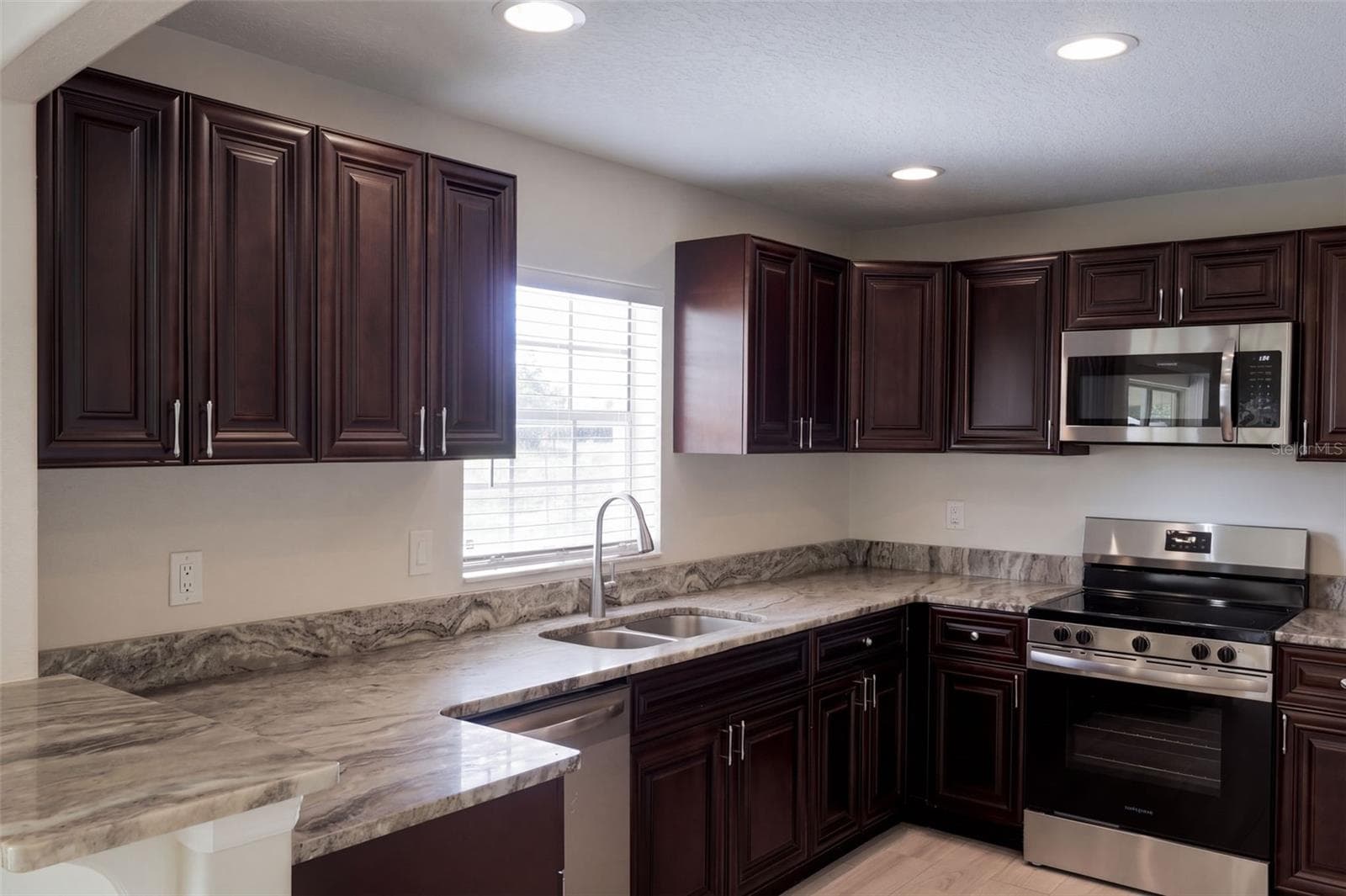 Single Family Residence at 2535 DELAWARE RD, DELTONA, photo 5 of 44