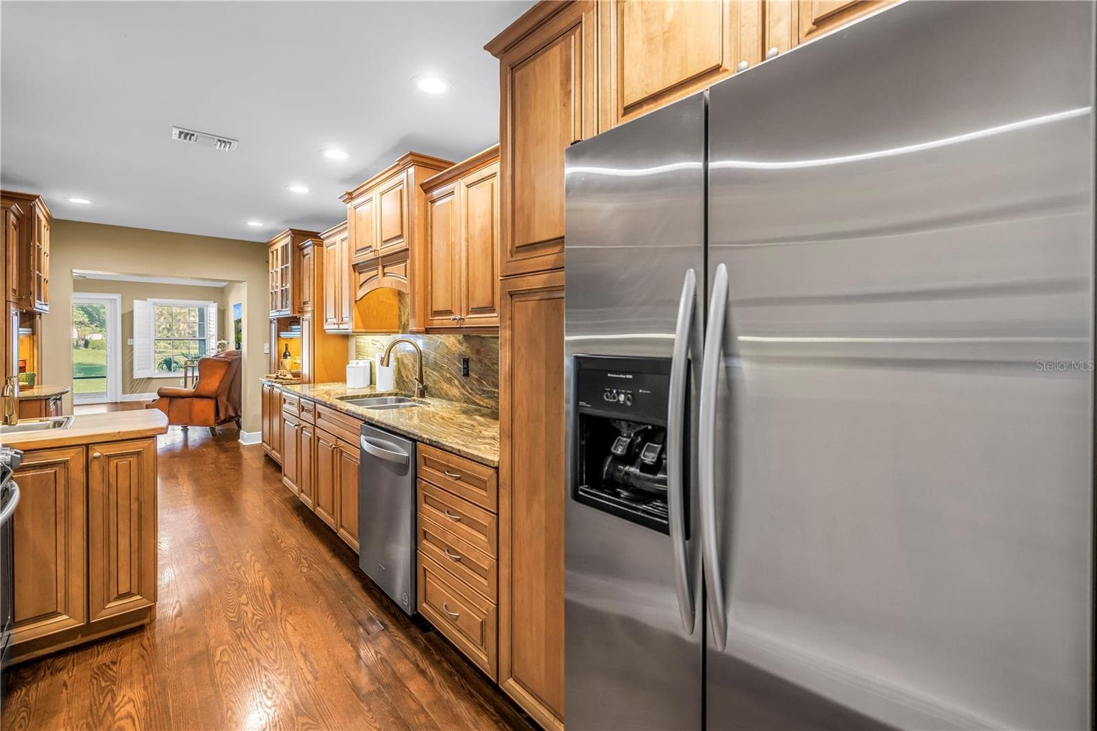 Townhouse at 868 GLADES CT NE, ST PETERSBURG, photo 21 of 53