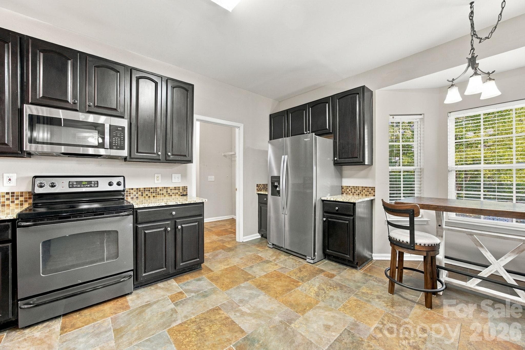 Single Family Residence at 17237 Baldwin Hall Drive, Charlotte, photo 9 of 26