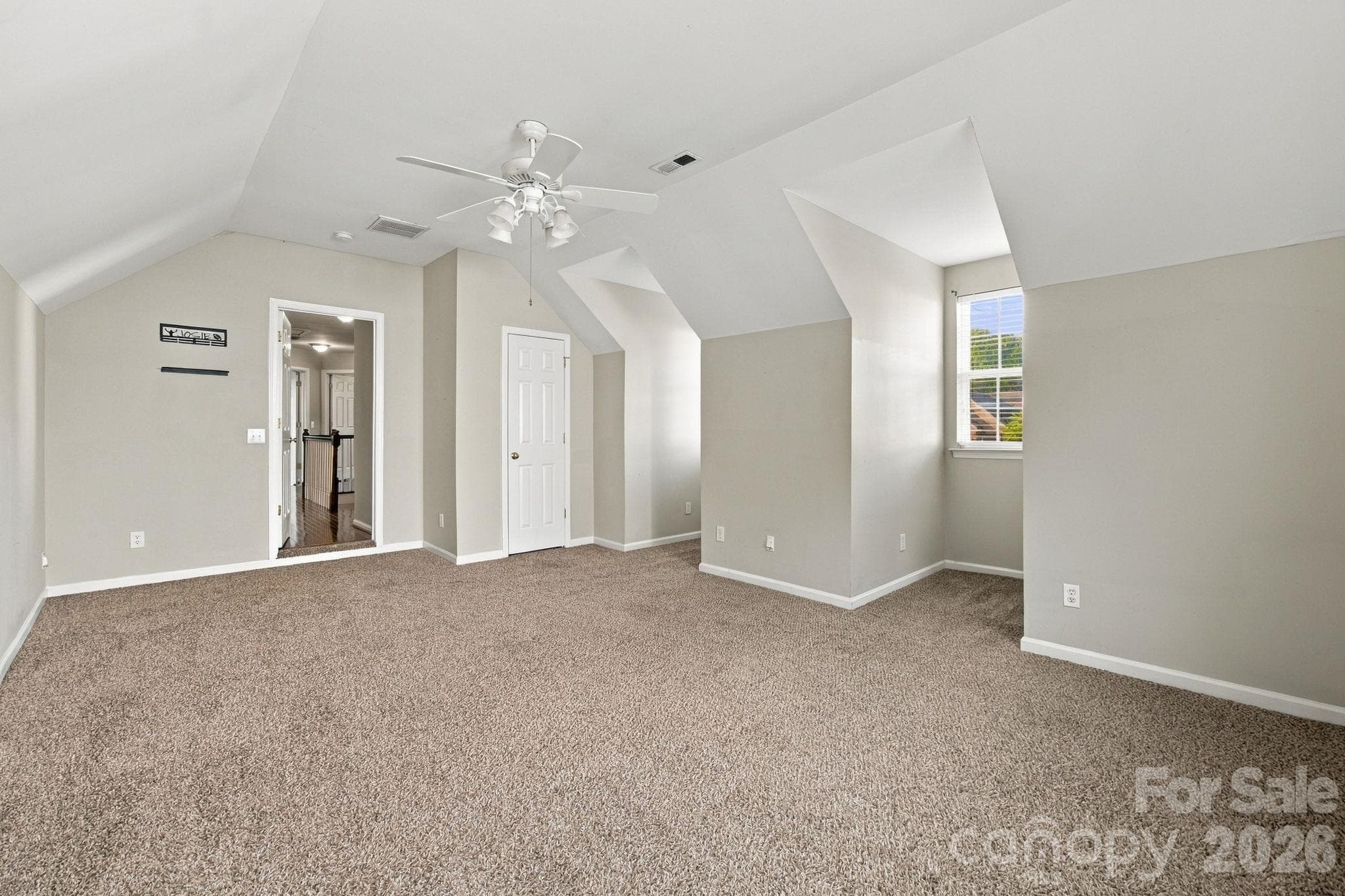Single Family Residence at 17237 Baldwin Hall Drive, Charlotte, photo 18 of 26
