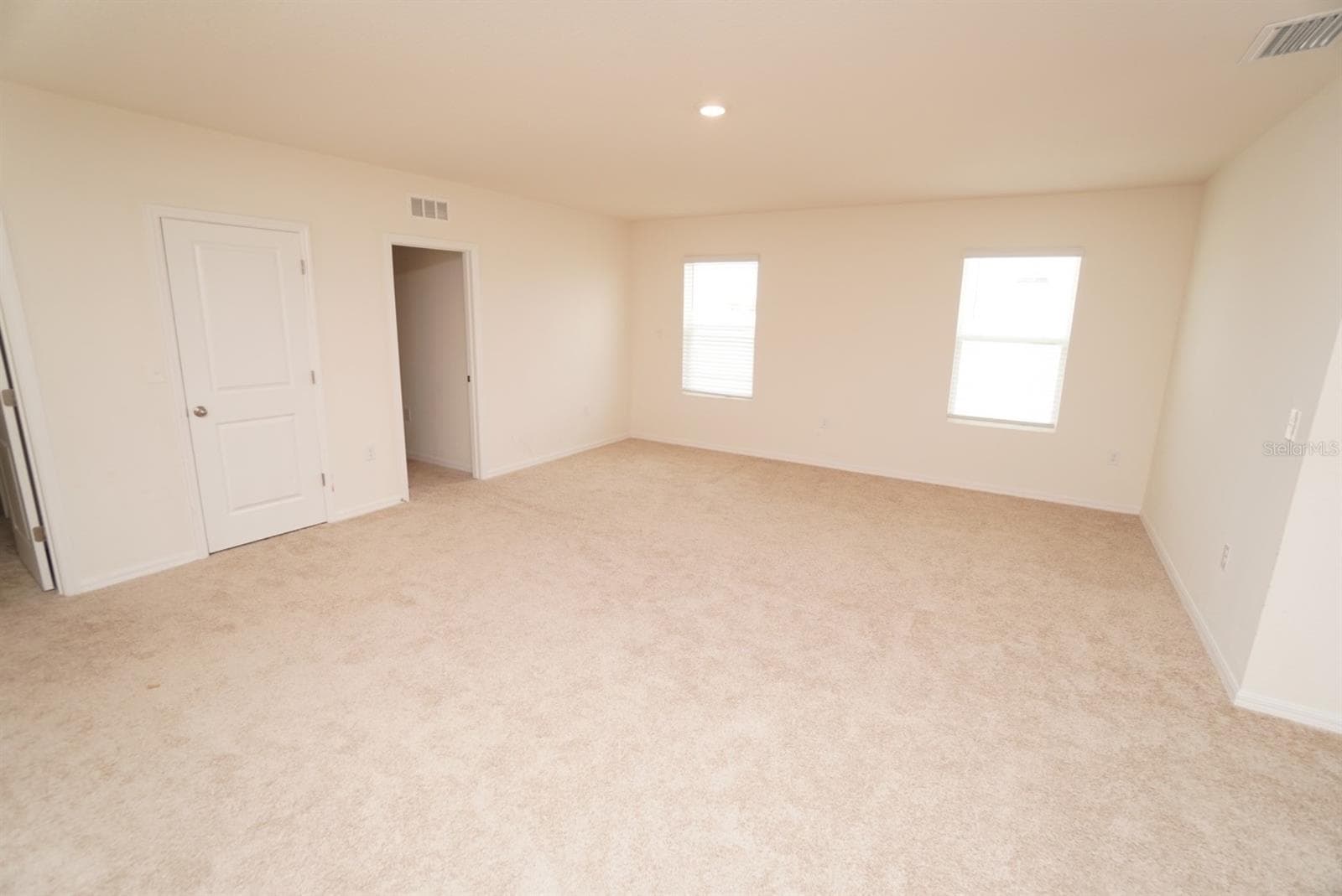 Single Family Residence at 5947 SW 86TH ST, OCALA, photo 10 of 17